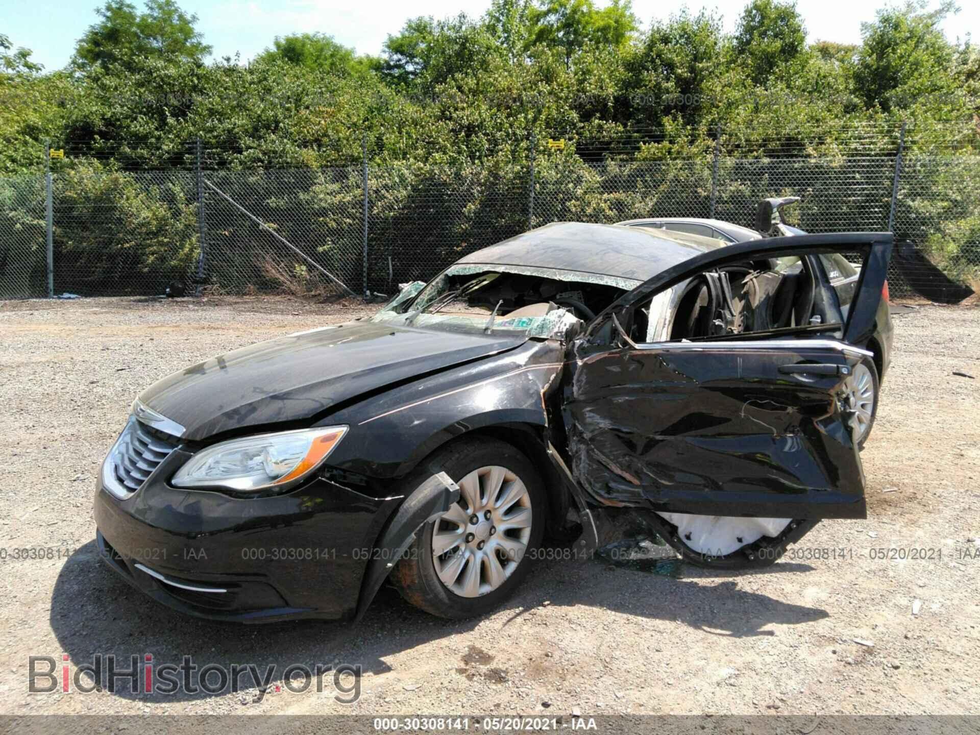 2013 CHRYSLER 200 - VIN: 1C3CCBAB3DN733754 - Photo 2