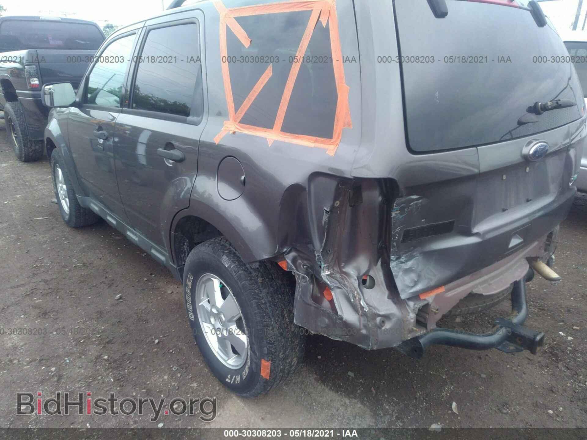 2011 FORD ESCAPE - VIN: 1FMCU9DG0BKC53643 - Фото 3