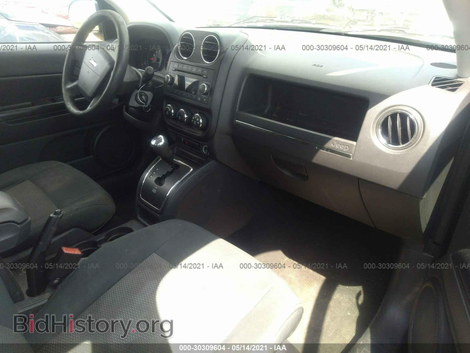 2010 JEEP COMPASS - VIN: 1J4NT4FB0AD537467 - Фото 5