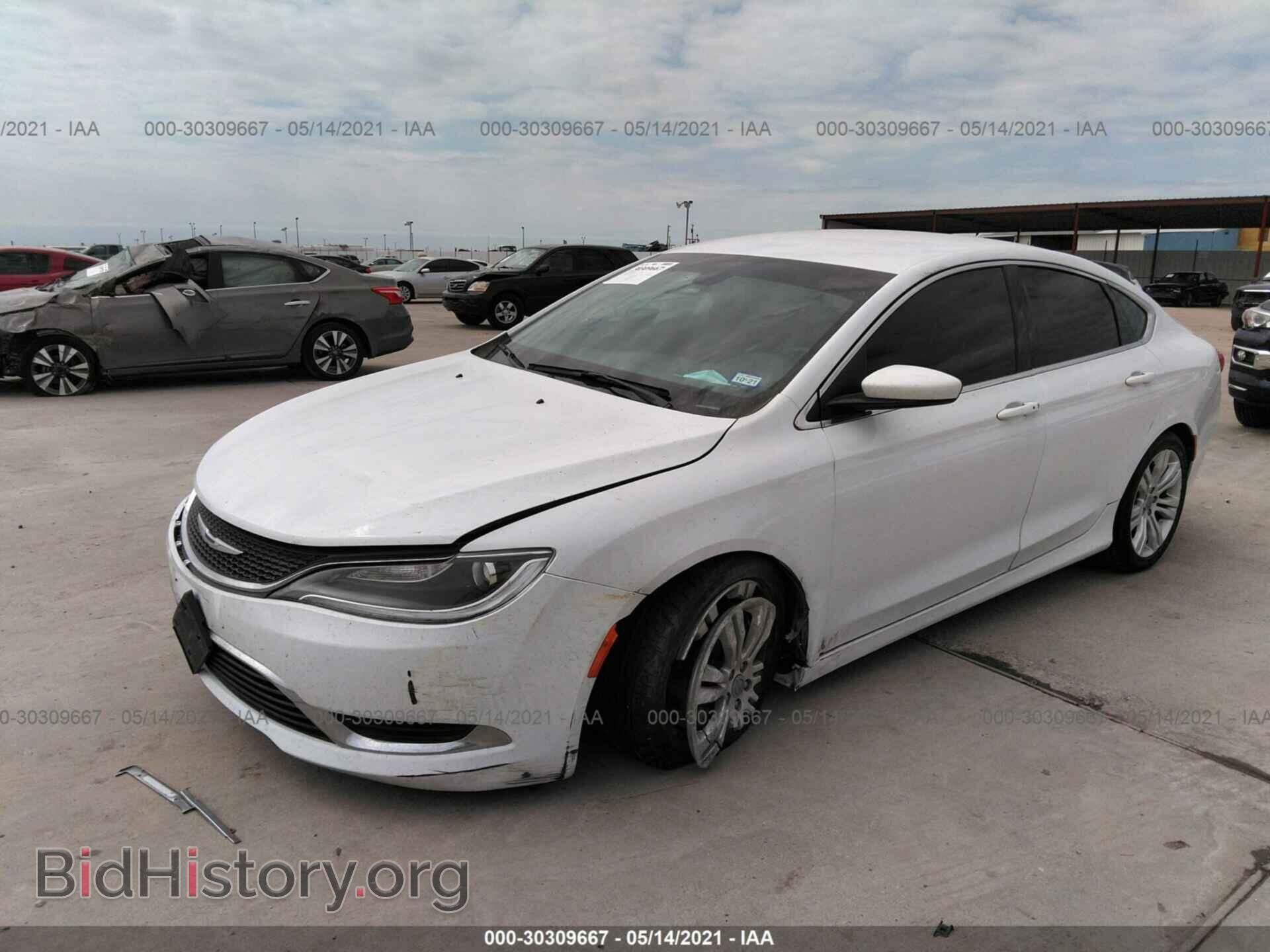 2016 CHRYSLER 200 - VIN: 1C3CCCAB6GN117492 - Фото 2