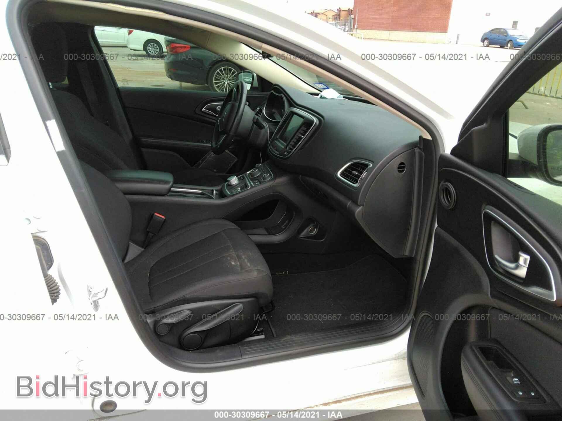 2016 CHRYSLER 200 - VIN: 1C3CCCAB6GN117492 - Фото 5