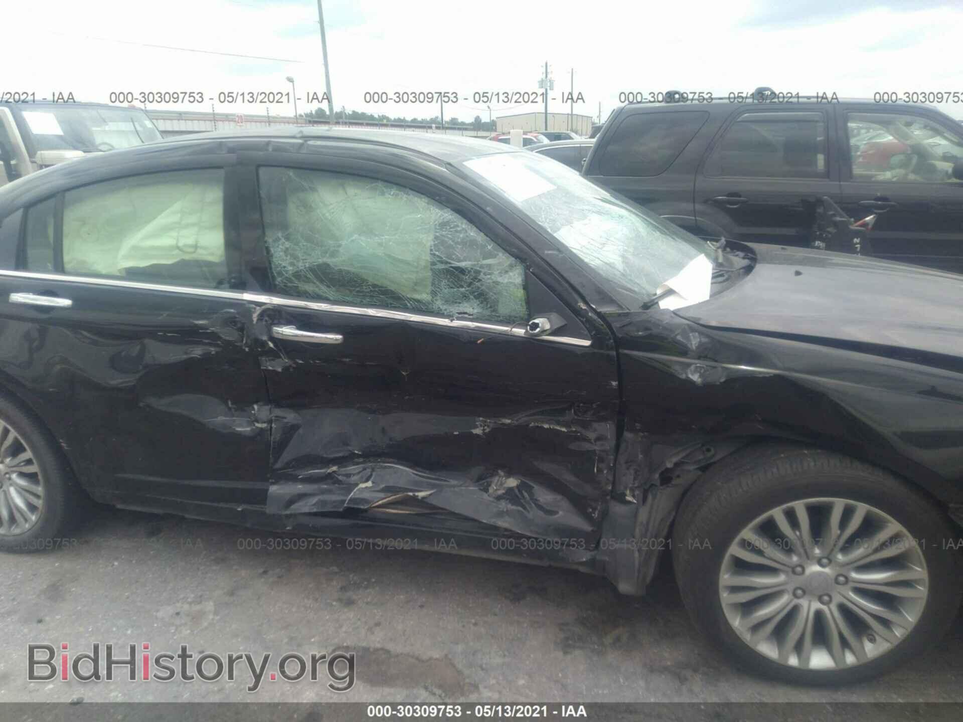 2013 CHRYSLER 200 - VIN: 1C3CCBCG8DN558331 - Фото 6