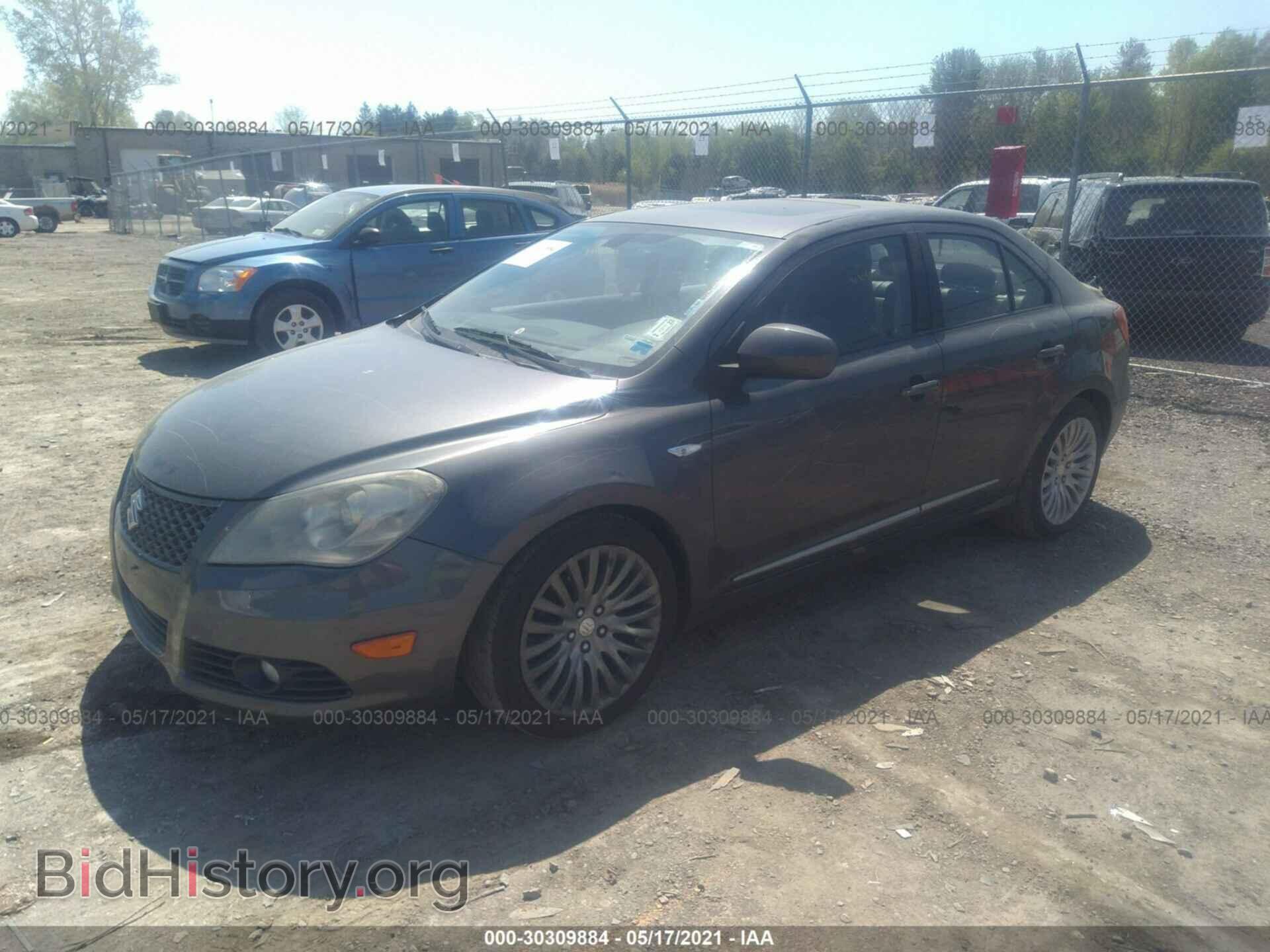 2010 SUZUKI KIZASHI - VIN: JS2RF9A7XA6100620 - Photo 2