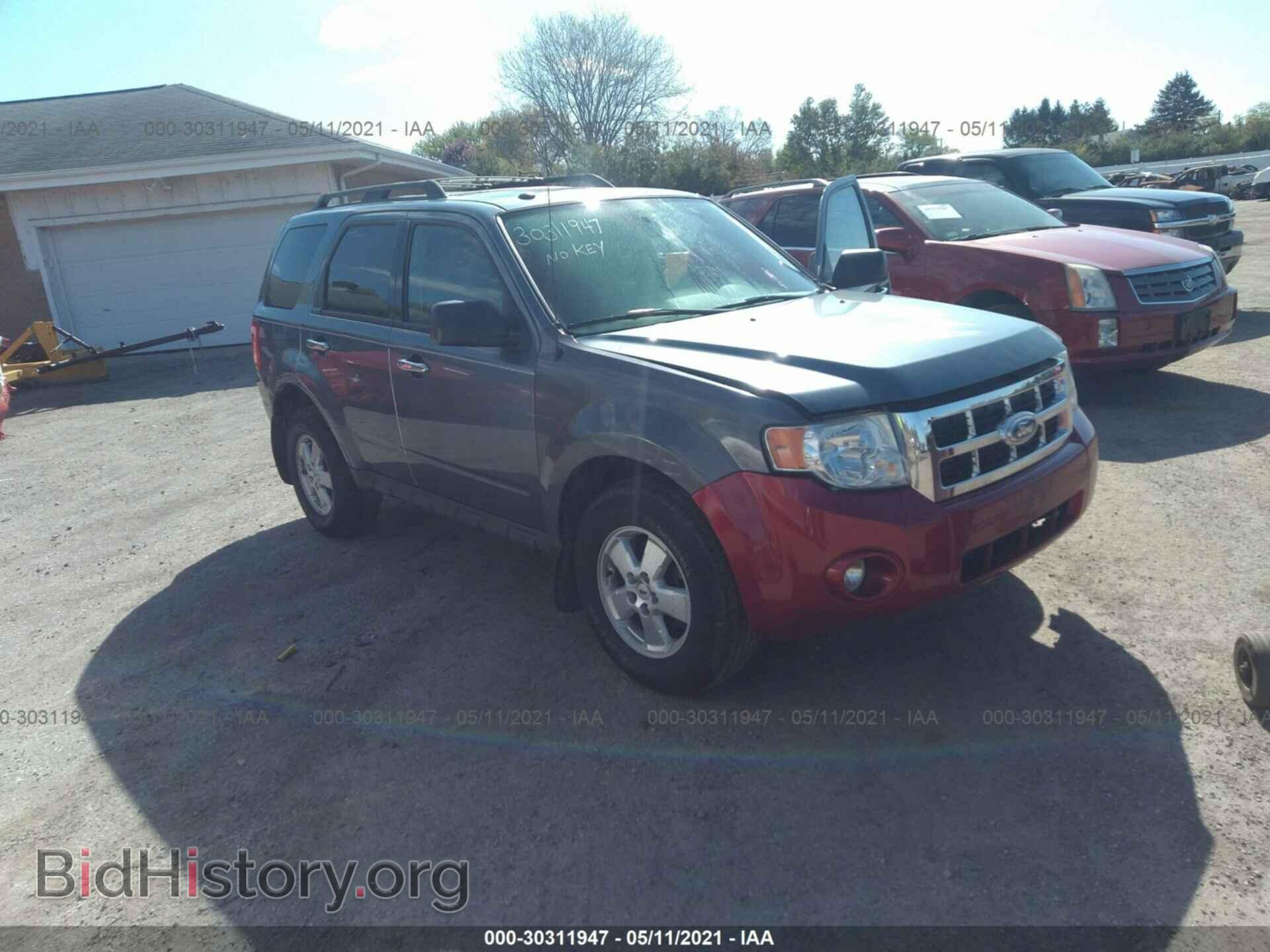 Фотография 1FMCU0D77CKA04429 - FORD ESCAPE 2012