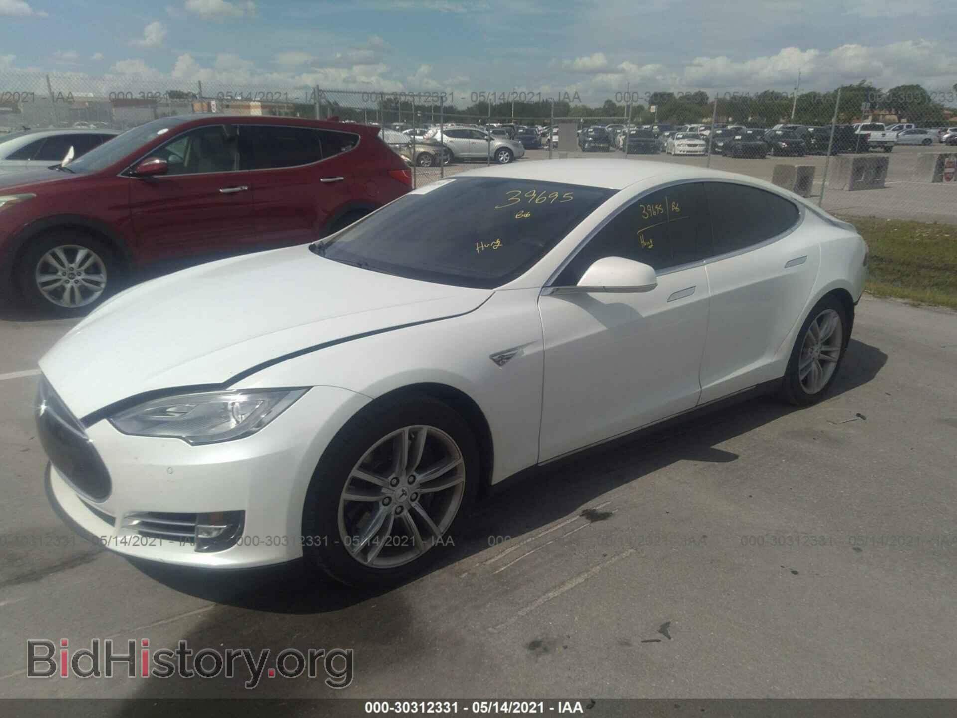2014 TESLA MODEL S - VIN: 5YJSA1H12EFP48590 - Фото 2