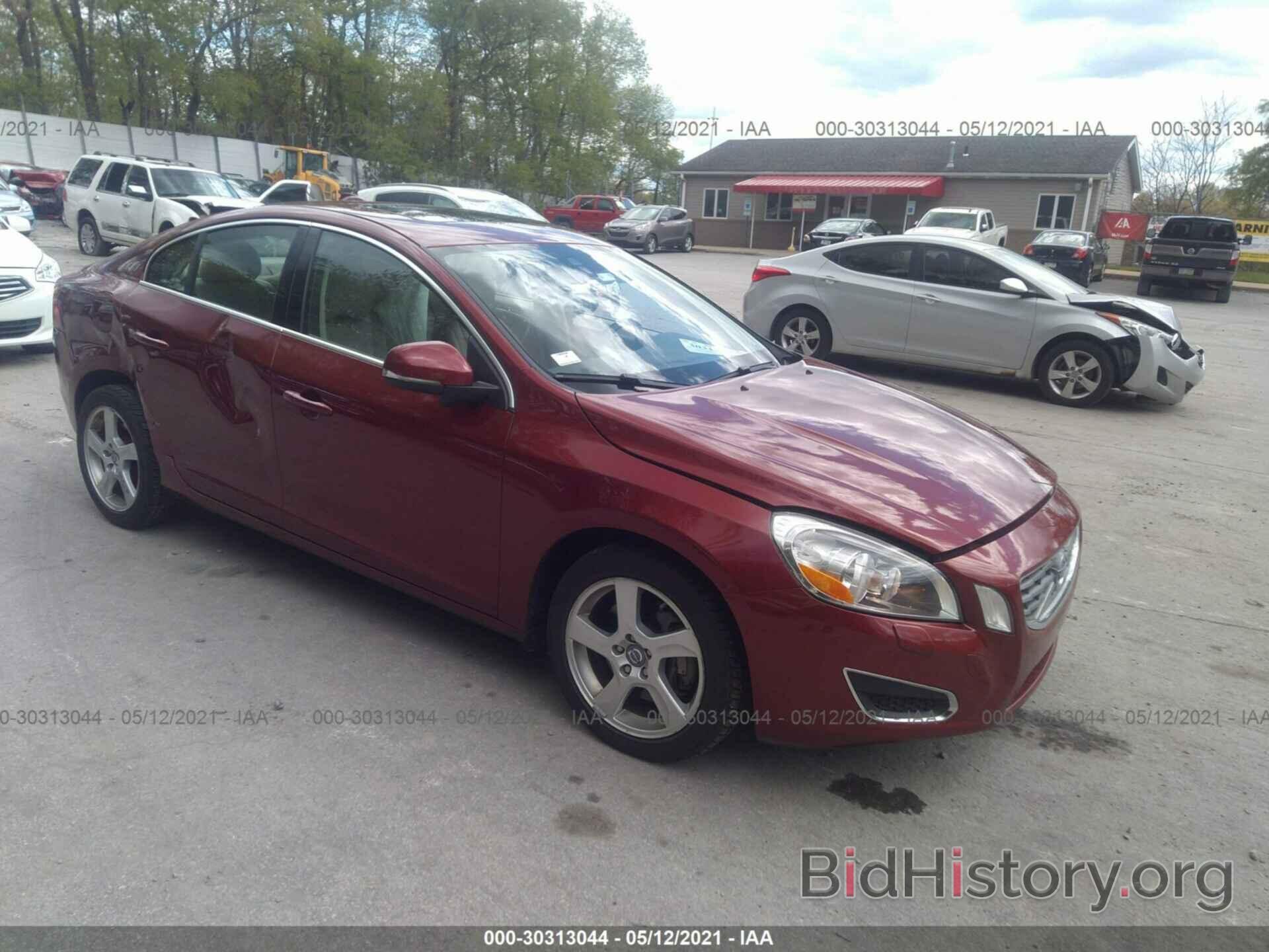 Photo YV1612FH8D2196340 - VOLVO S60 2013