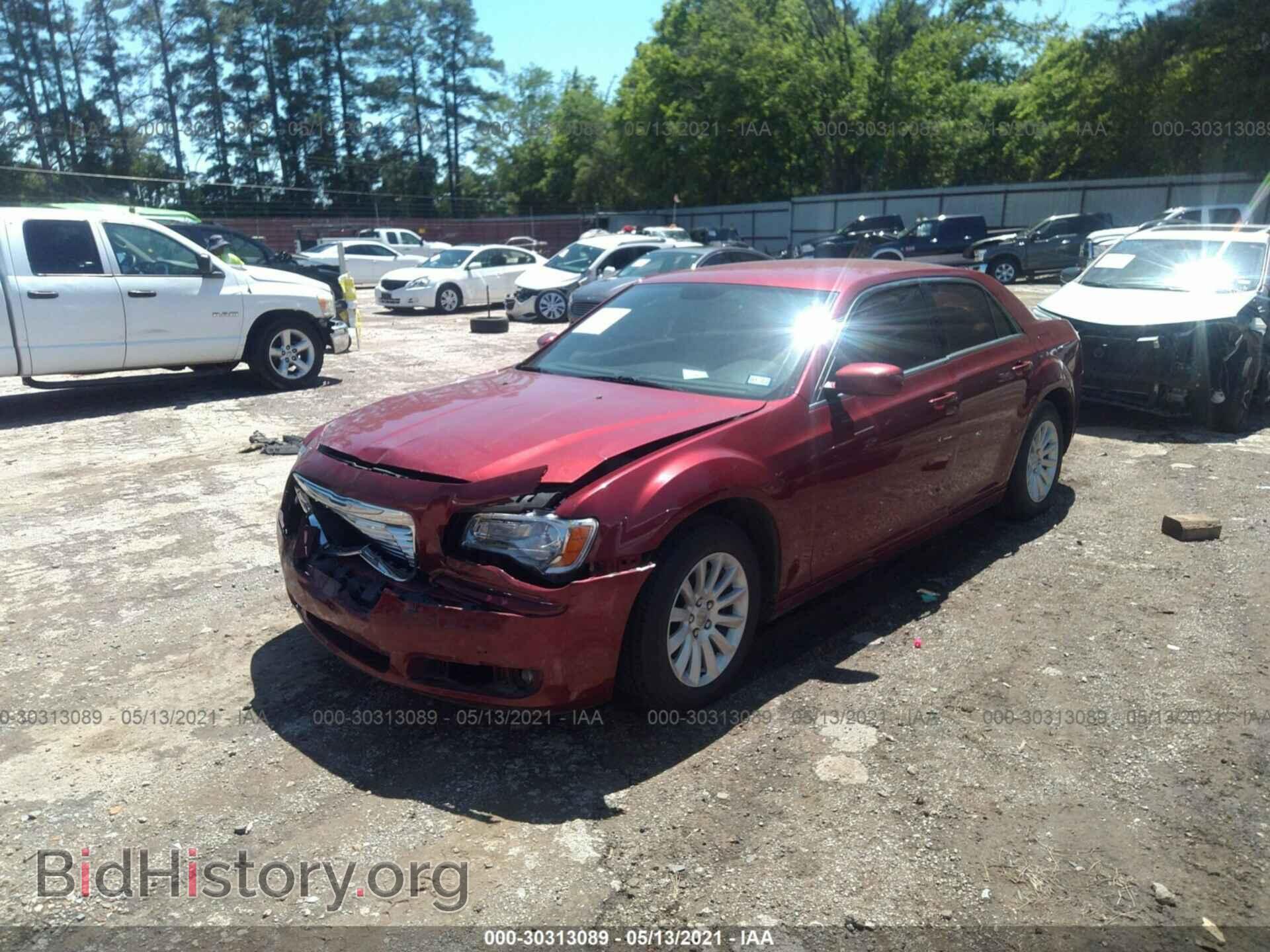 2014 CHRYSLER 300 - VIN: 2C3CCAAG9EH206169 - Фото 2