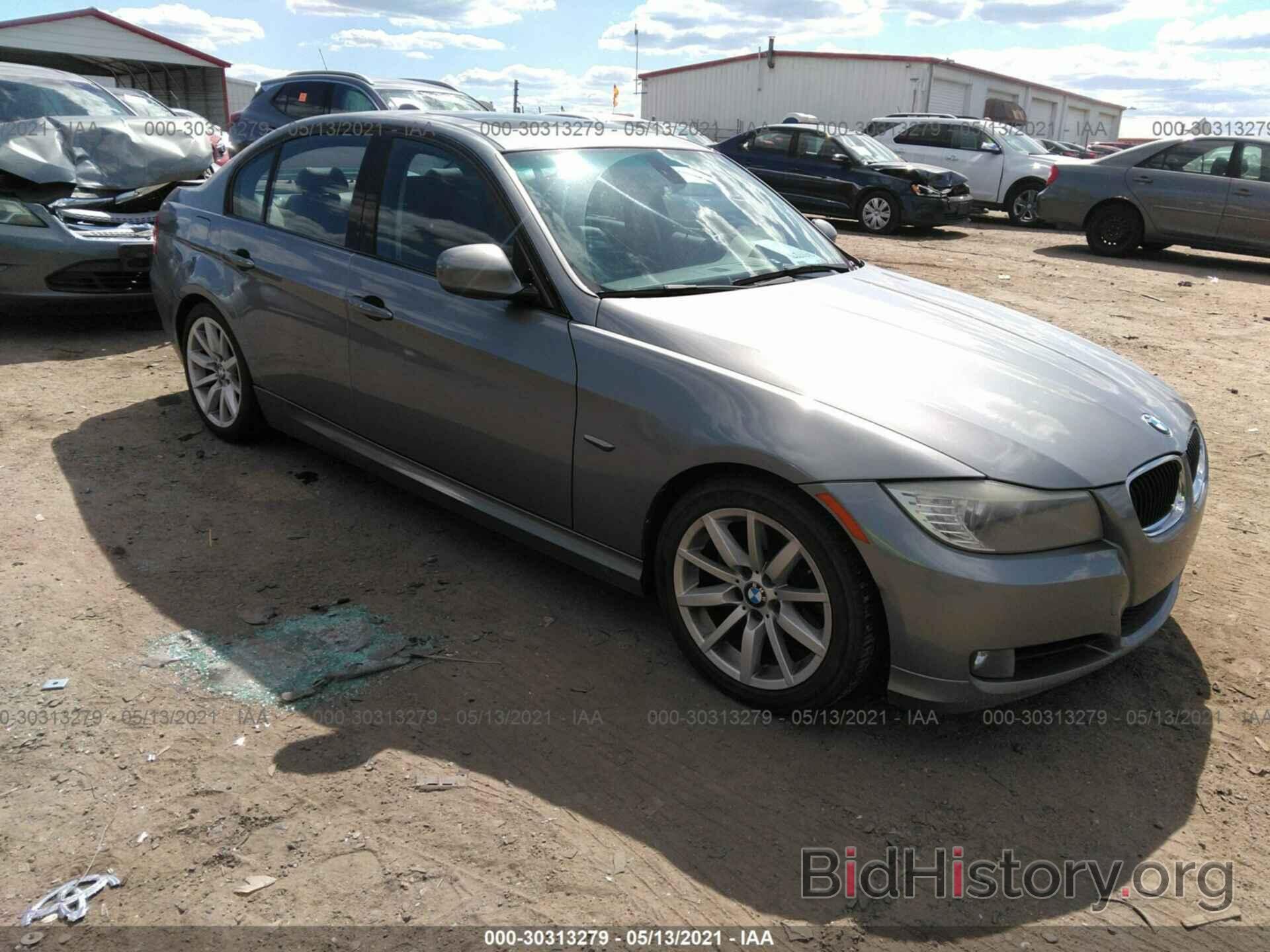 Фотография WBAPH7G56ANM53400 - BMW 3 SERIES 2010