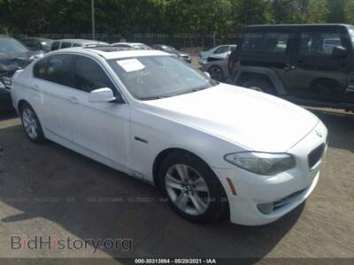 2011 BMW 5 SERIES 528i, белый — VIN WBAFR1C52BC745876, IAAI