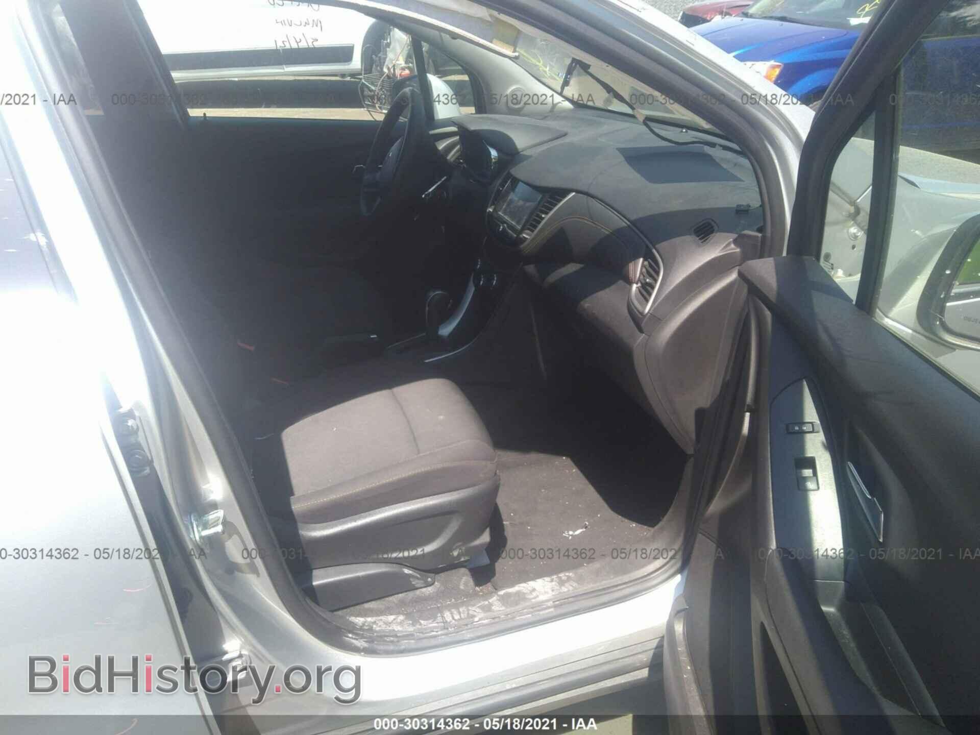 2017 CHEVROLET TRAX - VIN: 3GNCJPSBXHL166047 - Фото 5