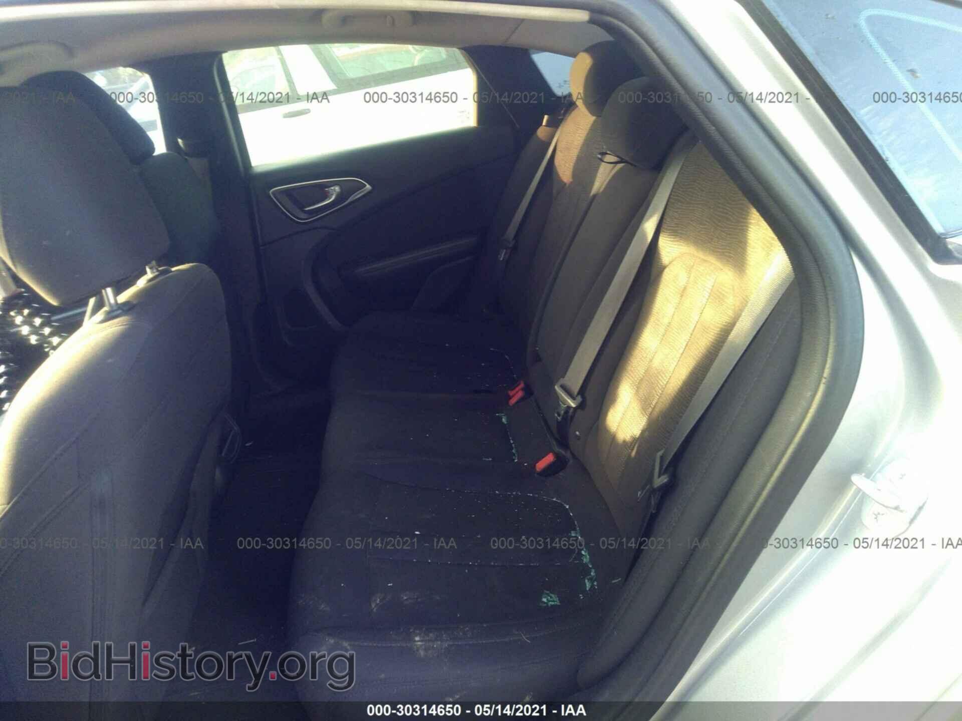 2015 CHRYSLER 200 - VIN: 1C3CCCAB8FN574870 - Фото 8