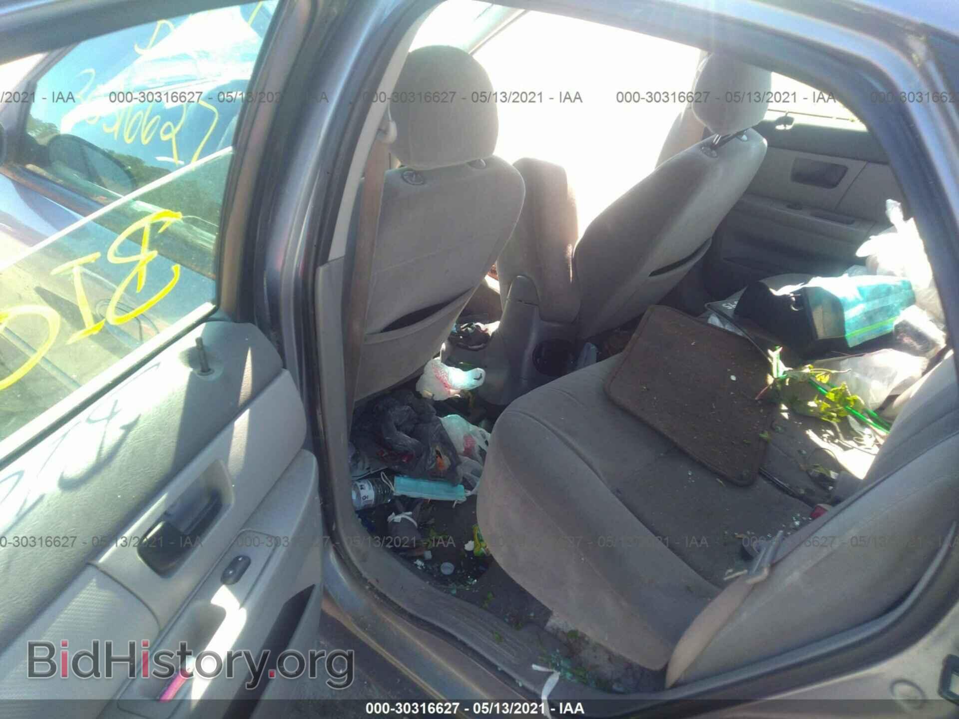 2006 FORD TAURUS - VIN: 1FAFP53U06A219860 - Фото 8