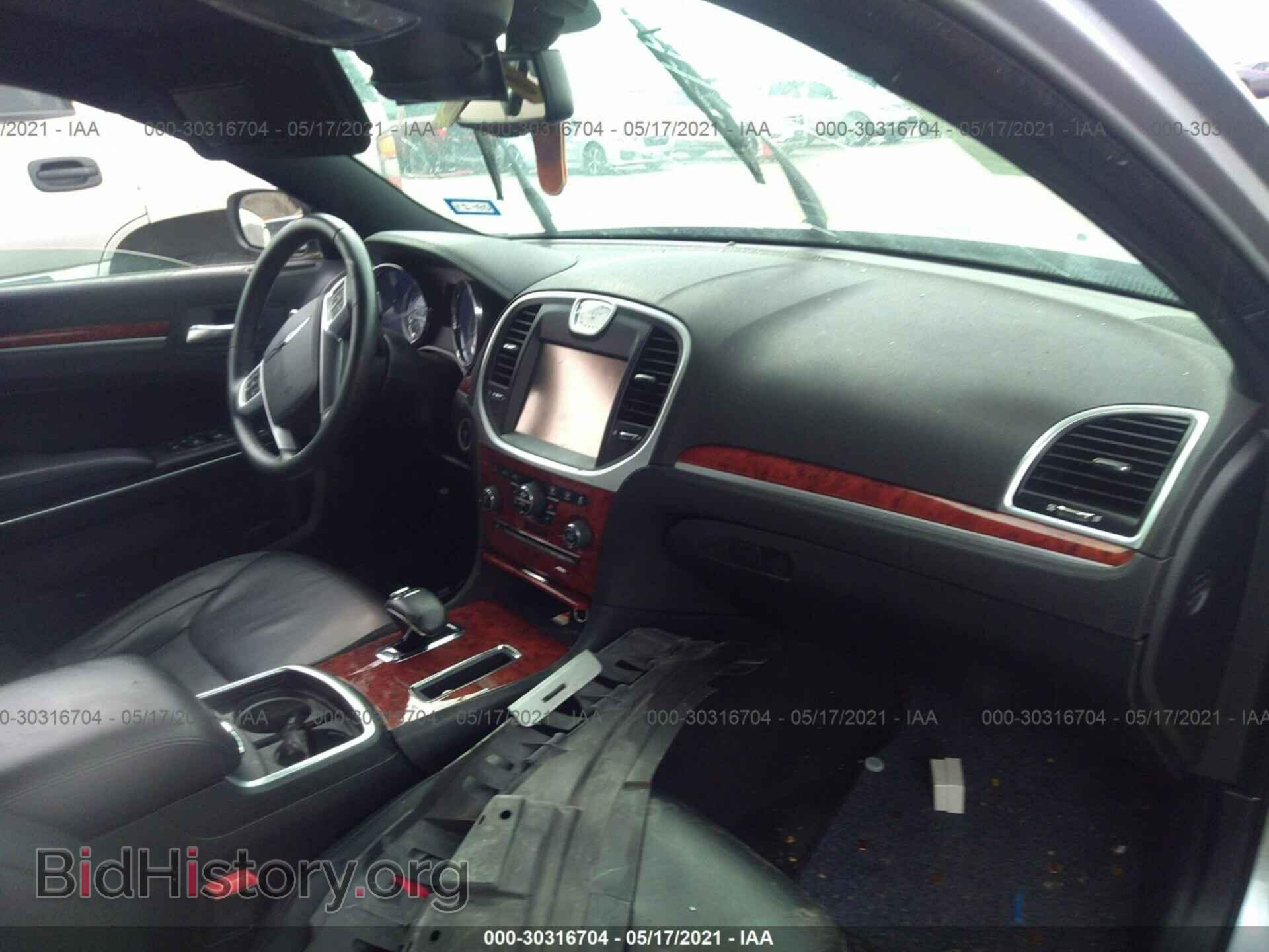 2013 CHRYSLER 300 - VIN: 2C3CCAAG9DH738987 - Фото 5