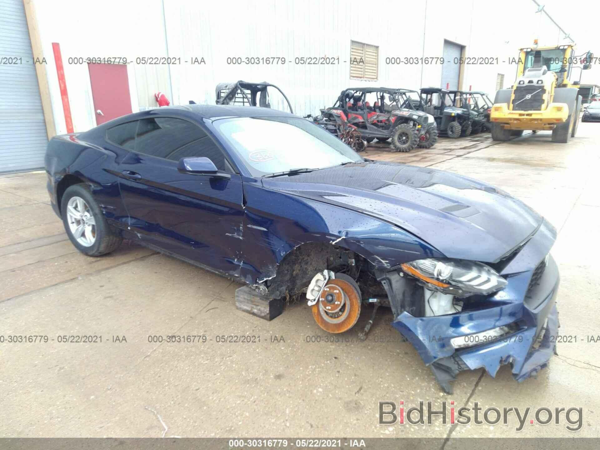 Photo 1FA6P8TH2L5175921 - FORD MUSTANG 2020