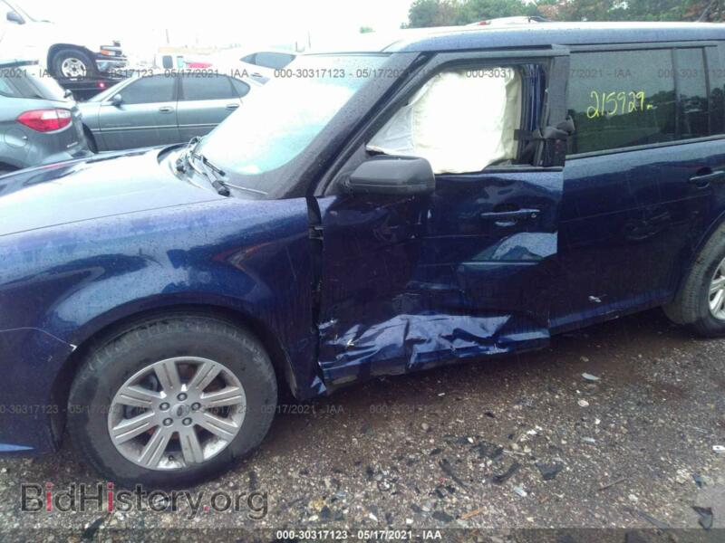 2011 Ford FLEX (VIN 2FMGK5BC5BBD04080) — photo 6 of 11