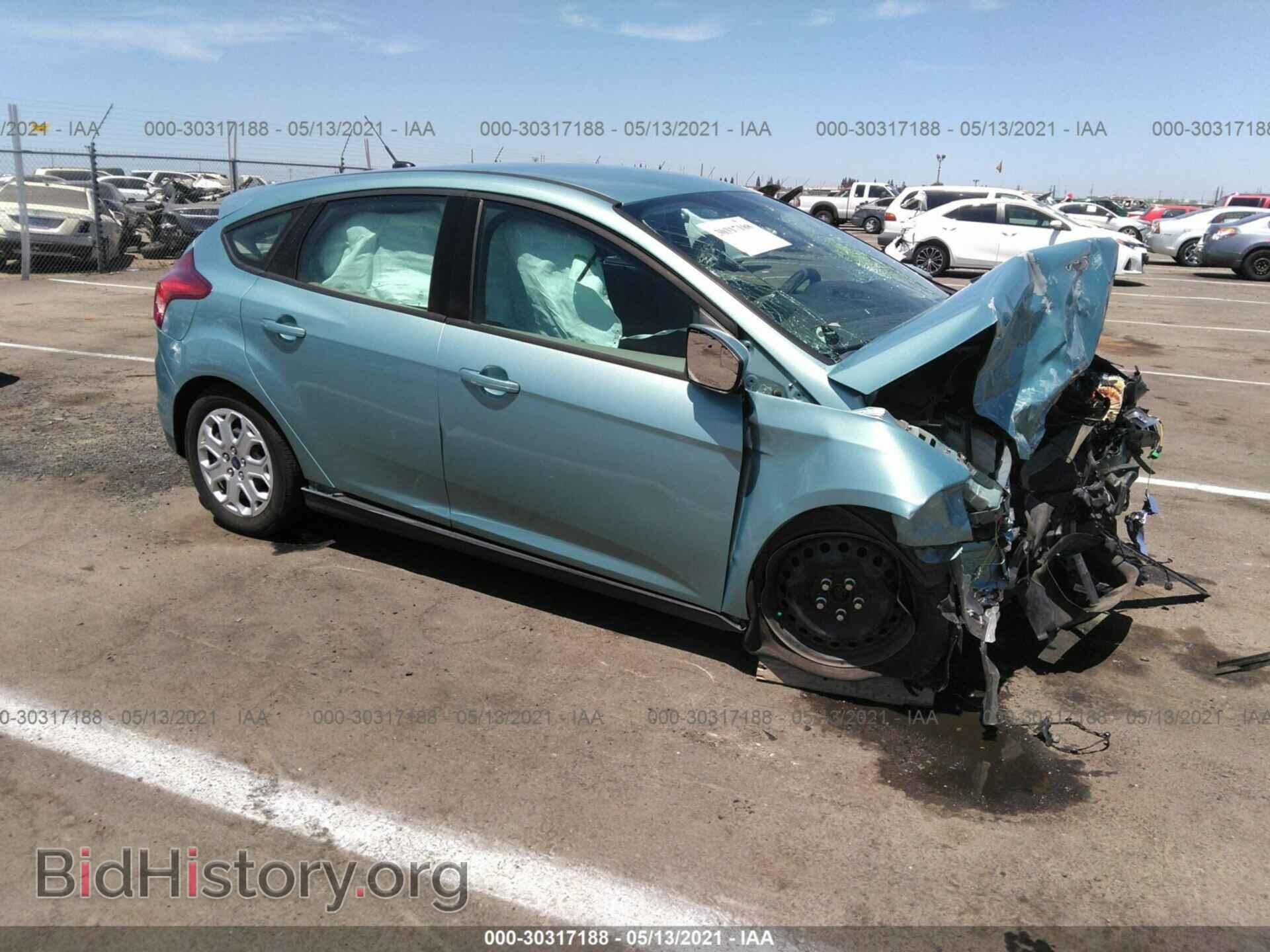 Photo 1FAHP3K29CL302474 - FORD FOCUS 2012