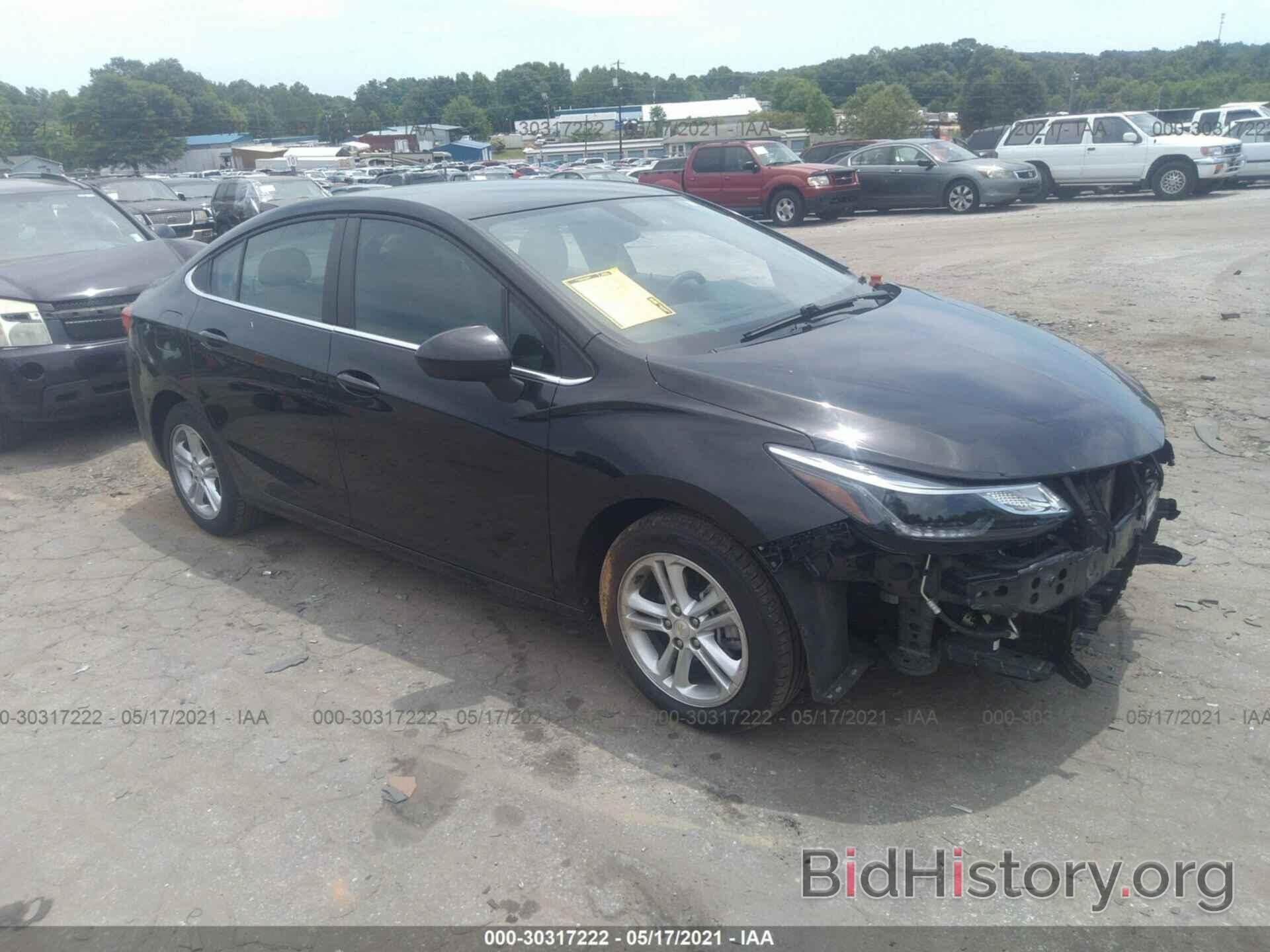 Photo 1G1BE5SM7J7170977 - CHEVROLET CRUZE 2018