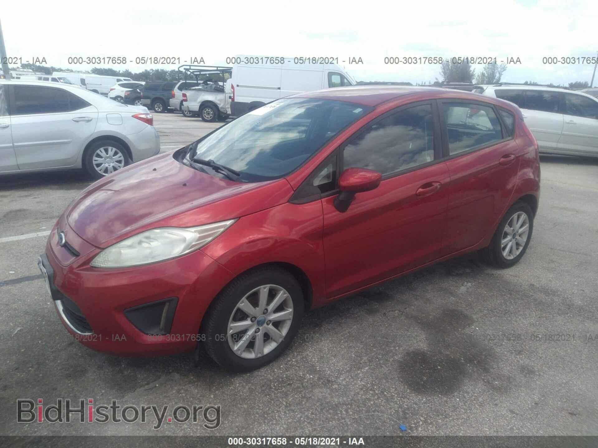 2011 FORD FIESTA - VIN: 3FADP4EJ9BM174595 - Фото 2
