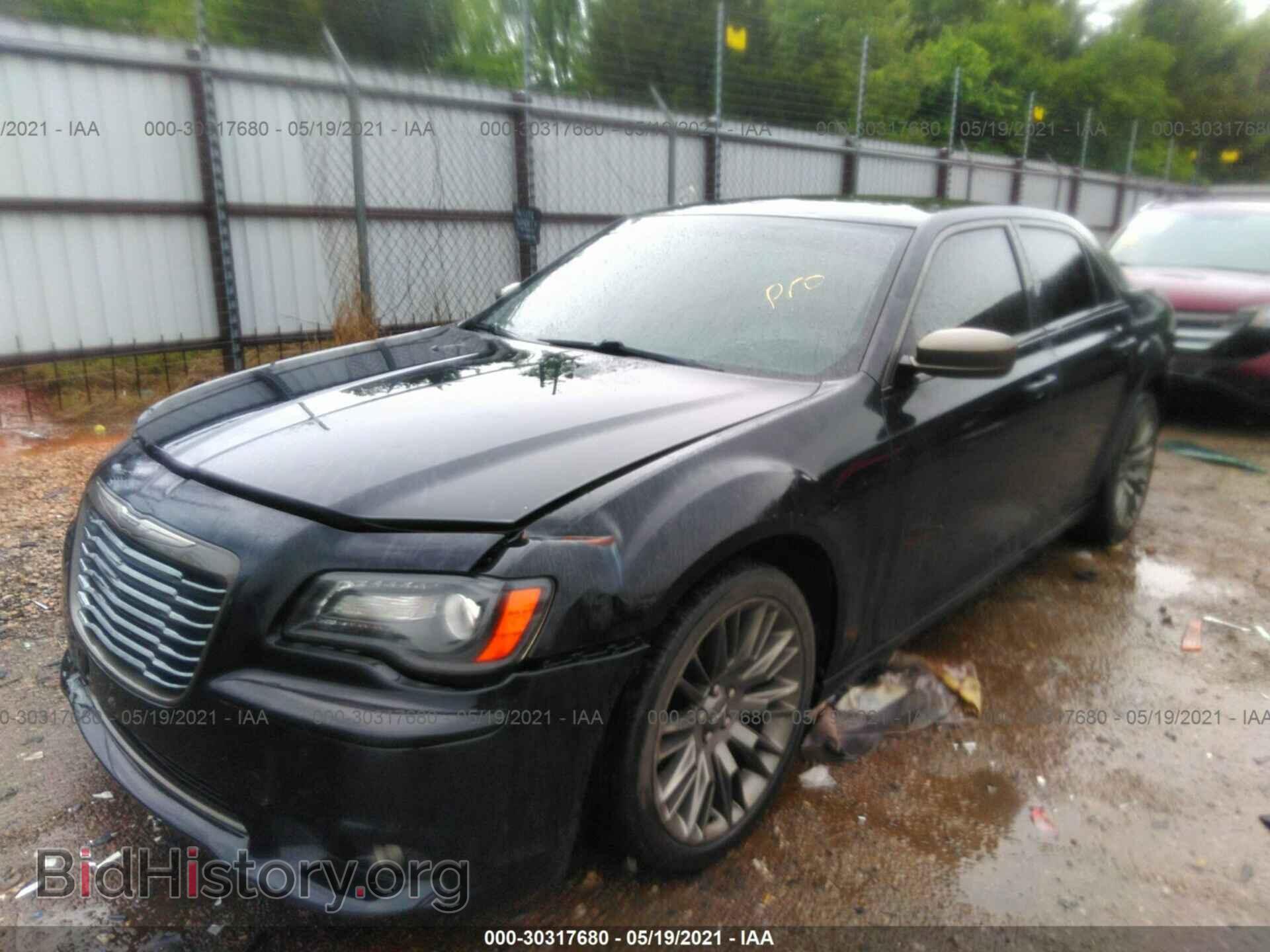 2013 CHRYSLER 300 - VIN: 2C3CCADG6DH741440 - Фото 2