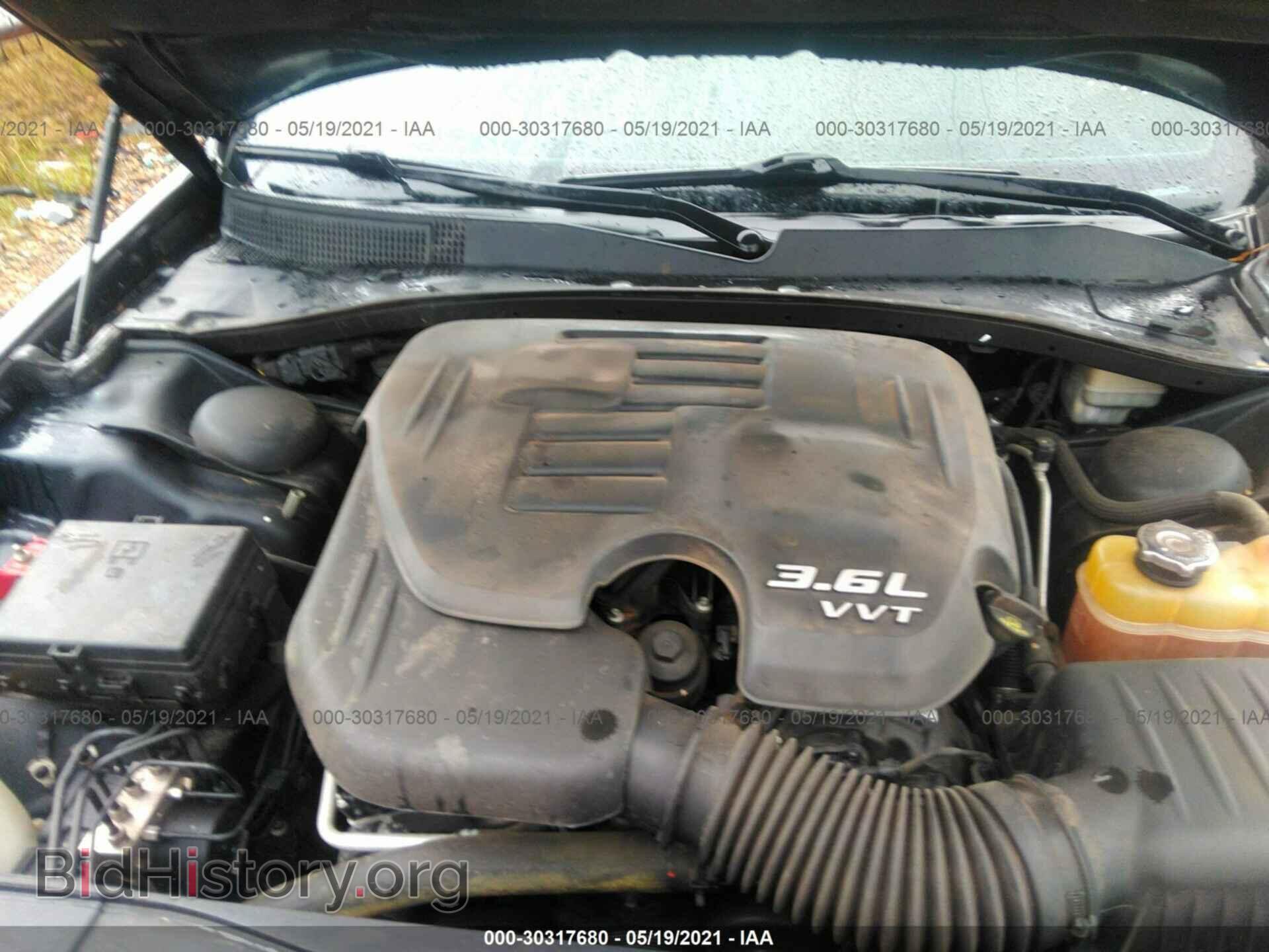 2013 CHRYSLER 300 - VIN: 2C3CCADG6DH741440 - Фото 10