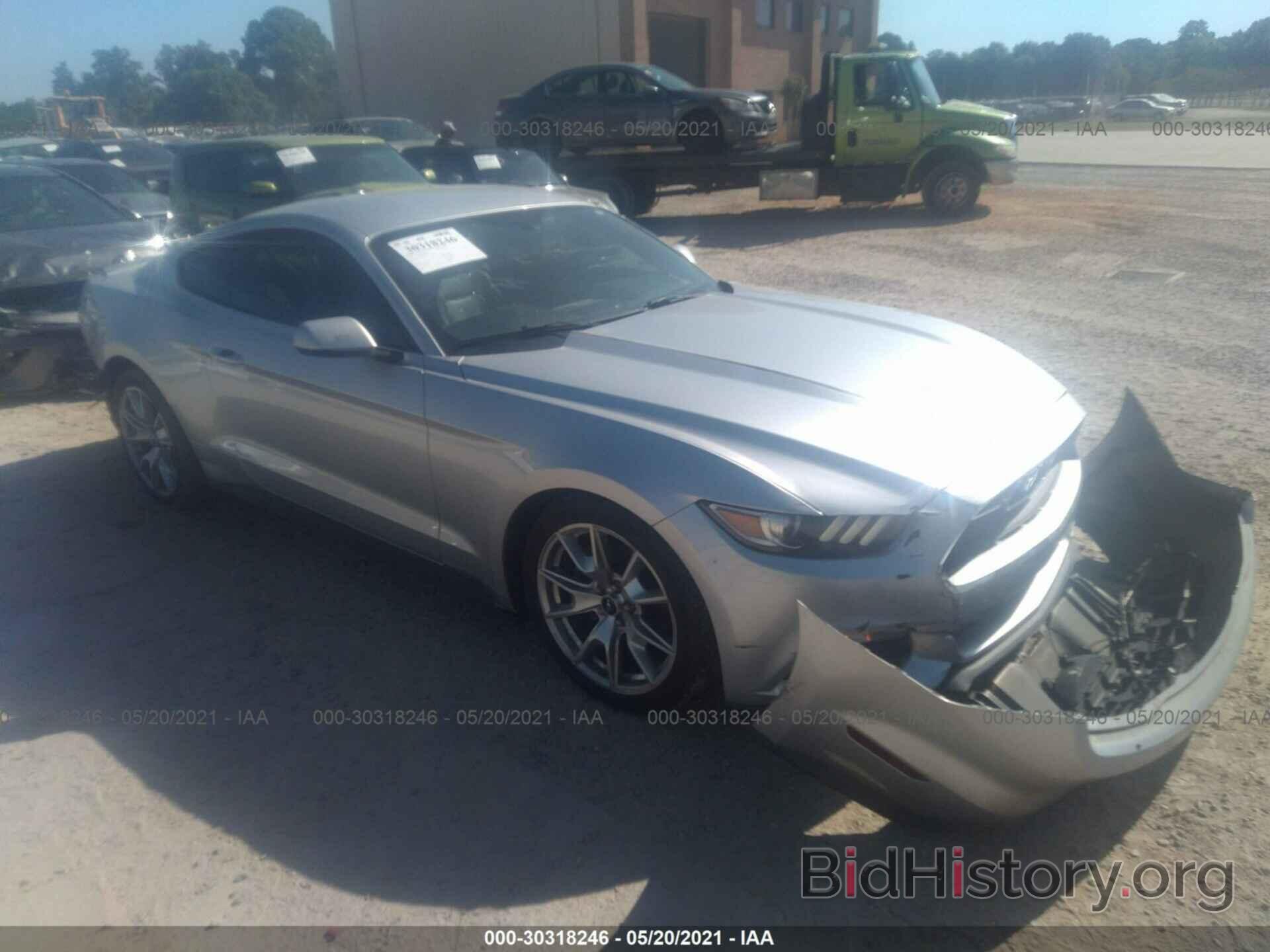 Photo 1FA6P8TH1F5308589 - FORD MUSTANG 2015