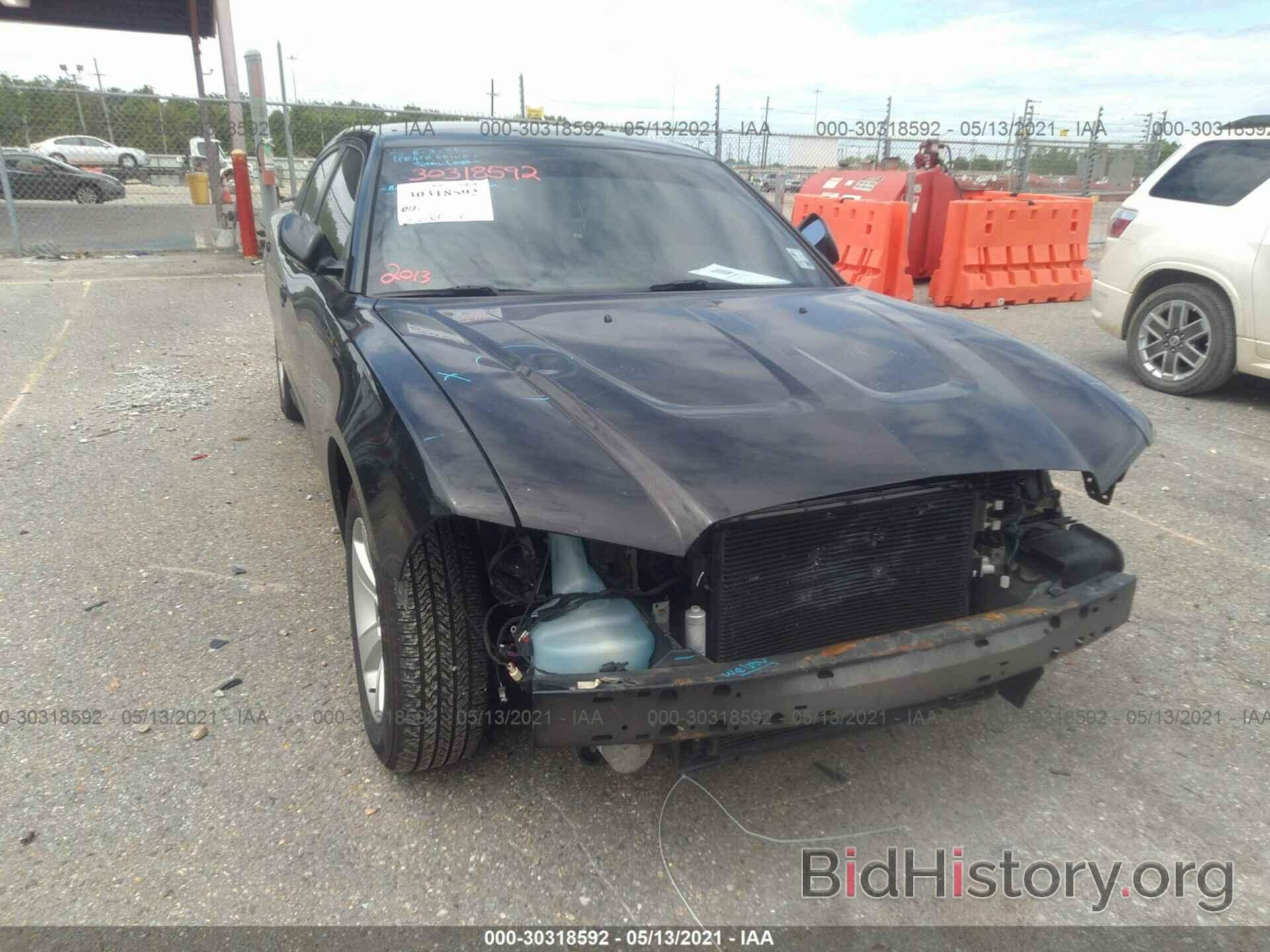 Photo 2C3CDXBG3DH526360 - DODGE CHARGER 2013