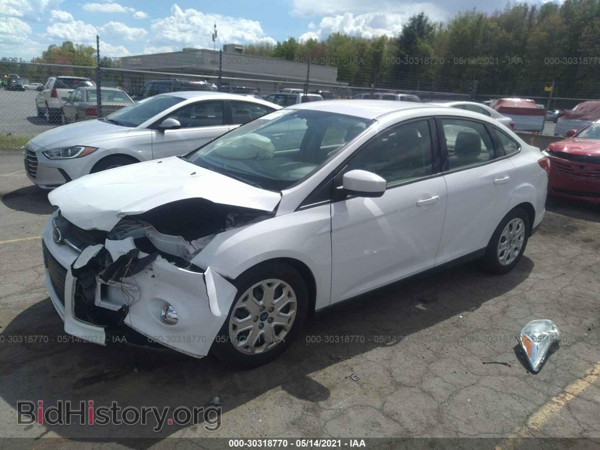 2012 FORD FOCUS - VIN: 1FAHP3F23CL216104 - Фото 2