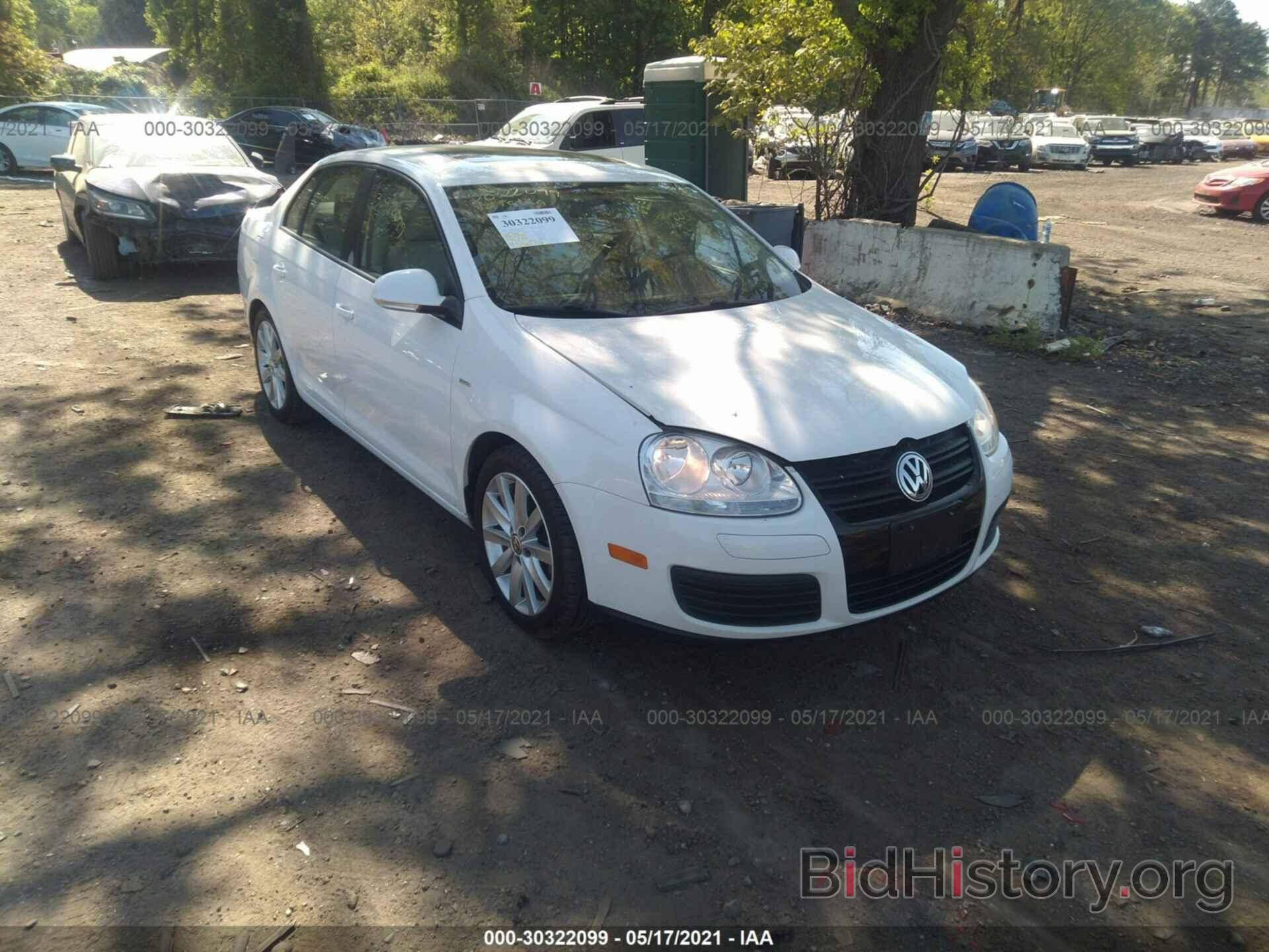 Фотография 3VWRA7AJ6AM024643 - VOLKSWAGEN JETTA SEDAN 2010