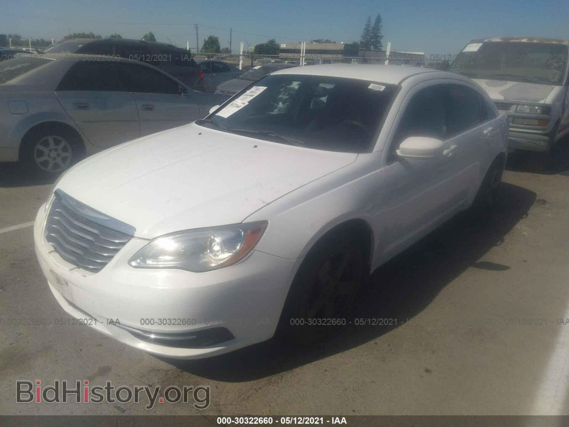 2011 CHRYSLER 200 - VIN: 1C3BC4FG3BN547480 - Фото 2