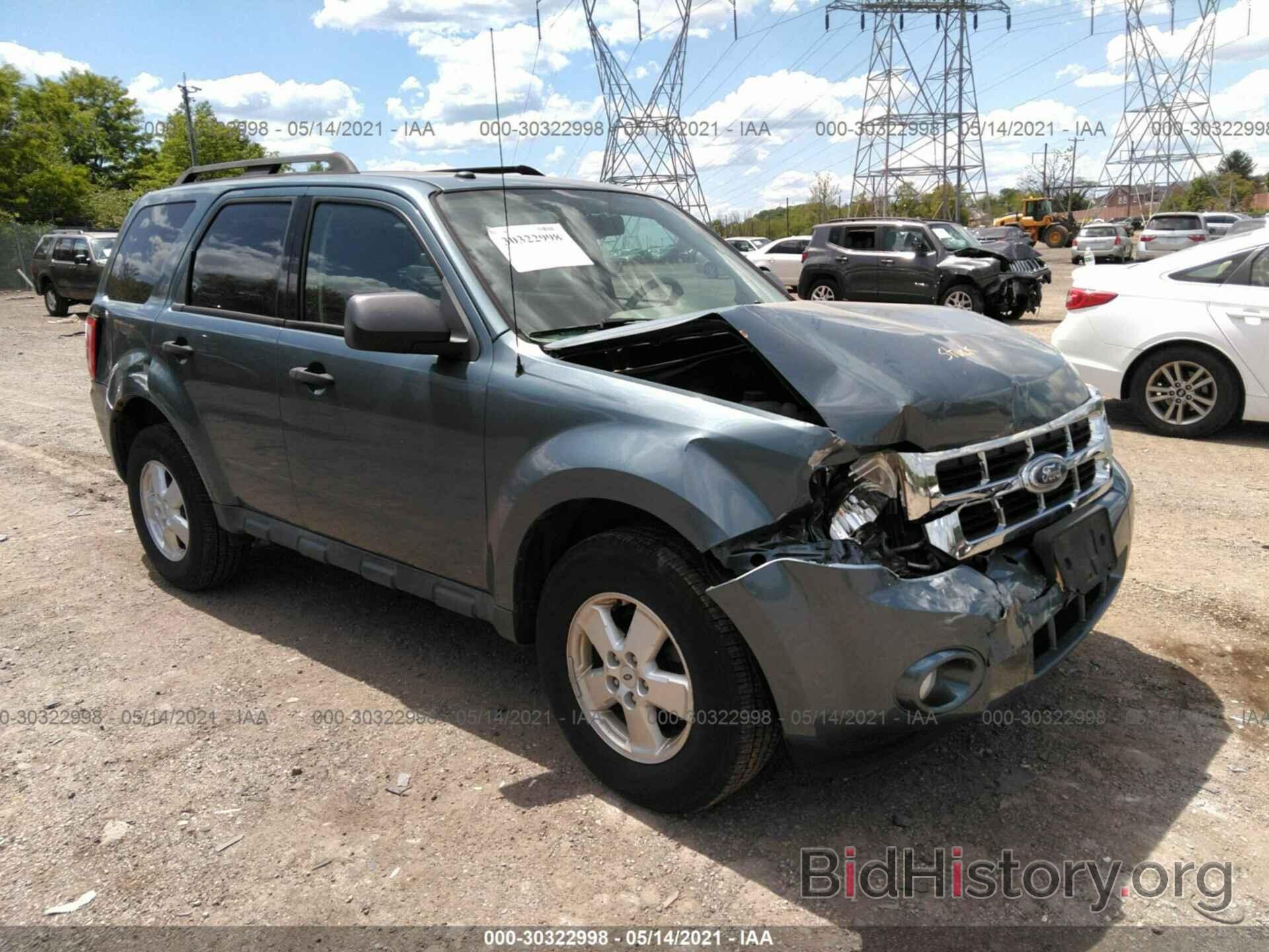 Photo 1FMCU0D76AKB34747 - FORD ESCAPE 2010