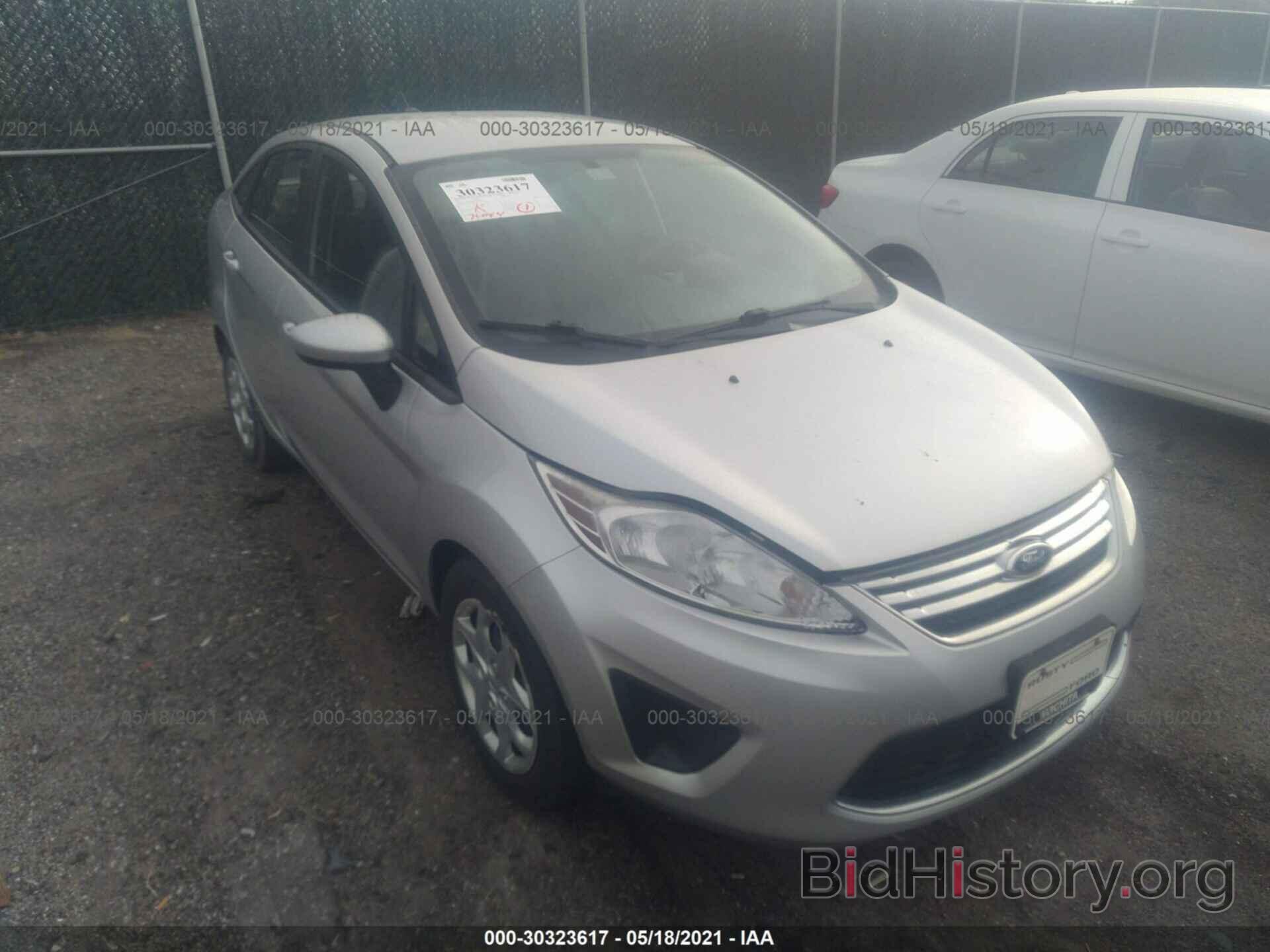 Photo 3FADP4BJ5BM240905 - FORD FIESTA 2011