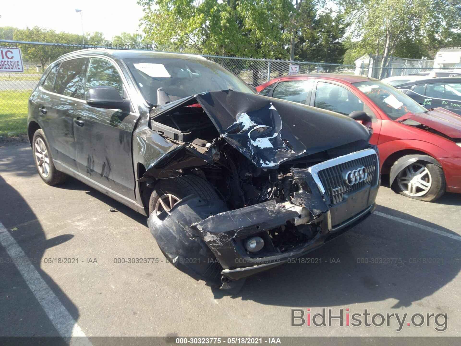 Photo WA1LFAFP1BA077814 - AUDI Q5 2011