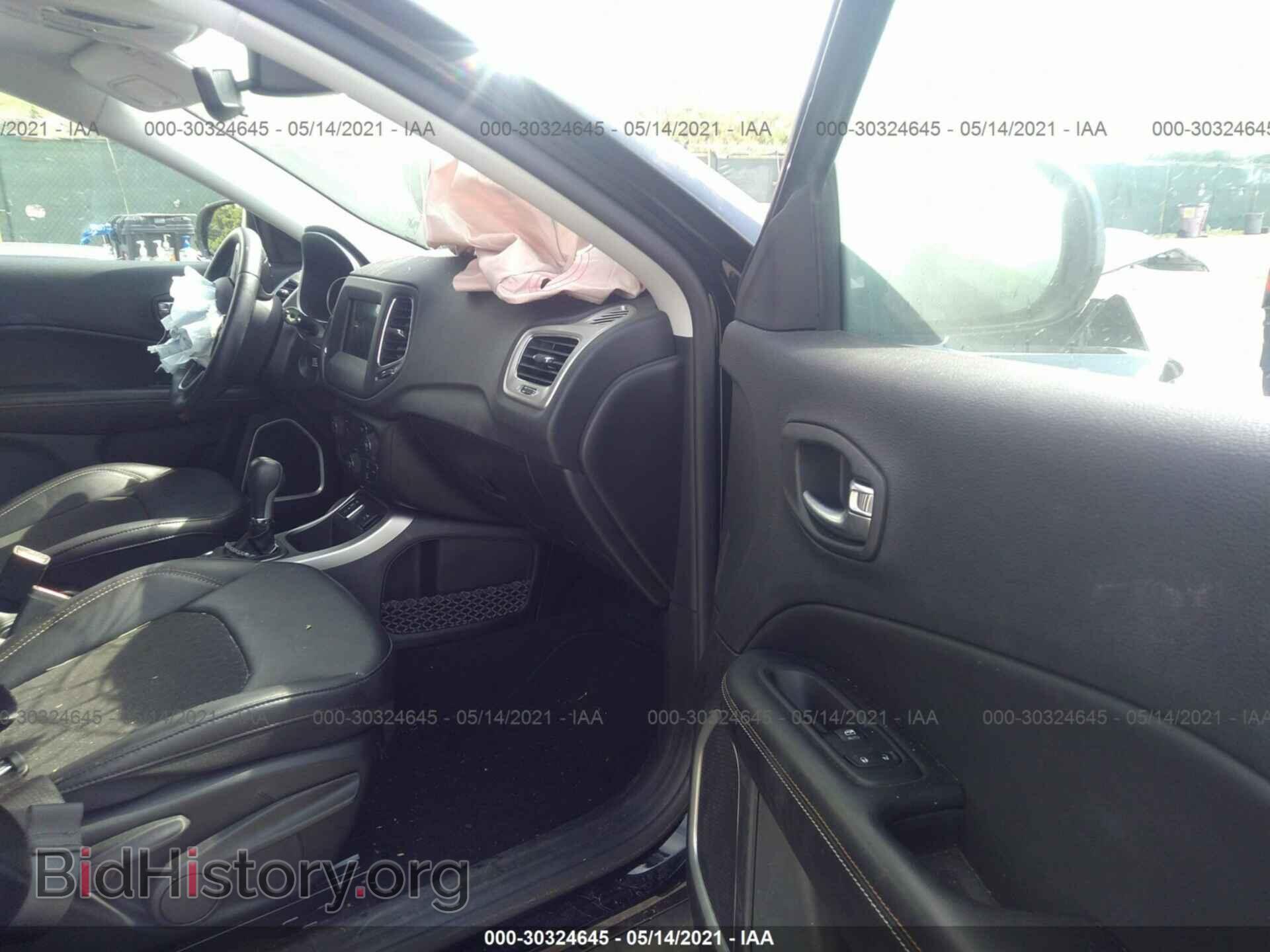 2019 JEEP COMPASS - VIN: 3C4NJCBB6KT844200 - Фото 5