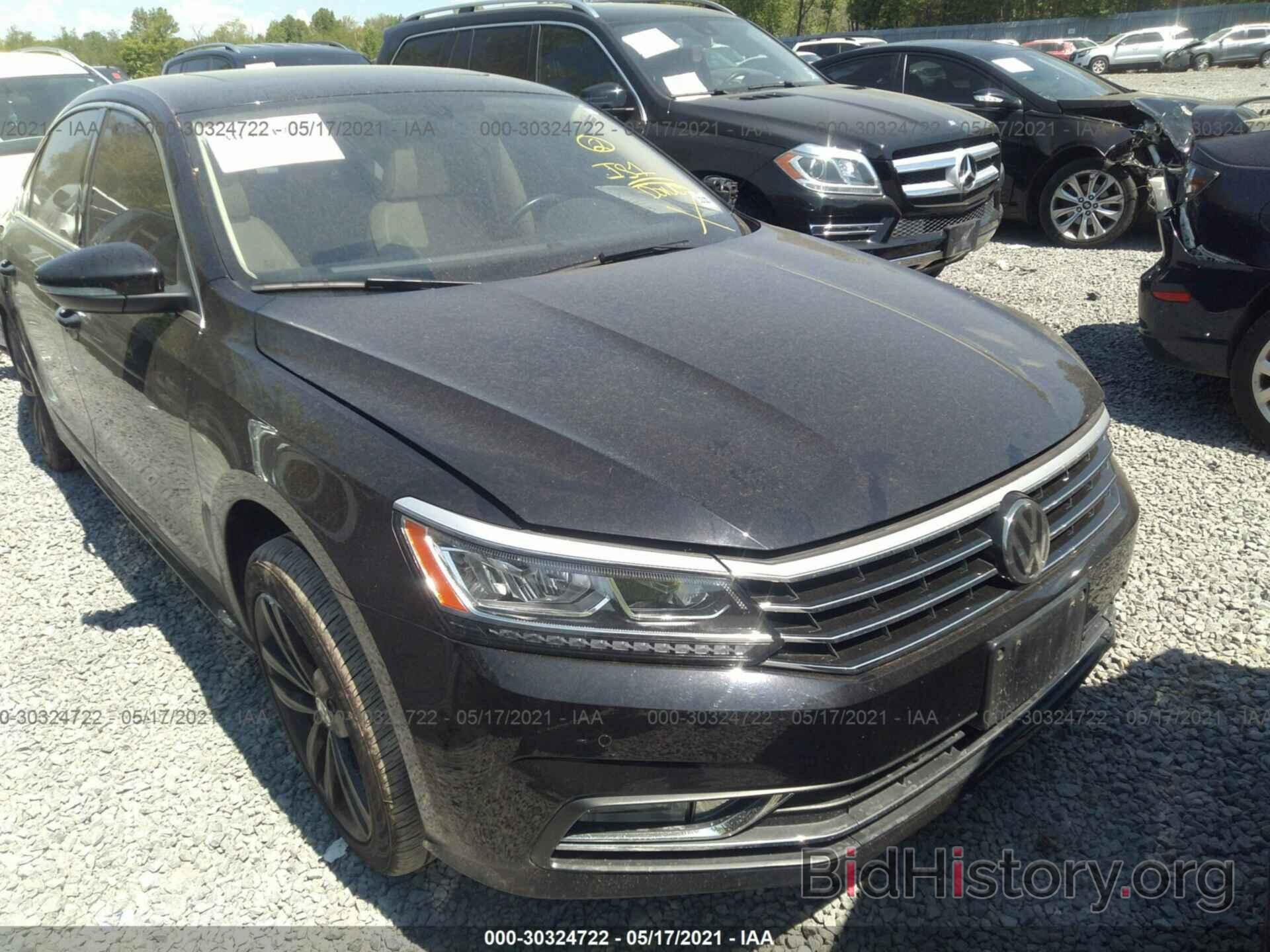 Photo 1VWBA7A36JC026977 - VOLKSWAGEN PASSAT 2018