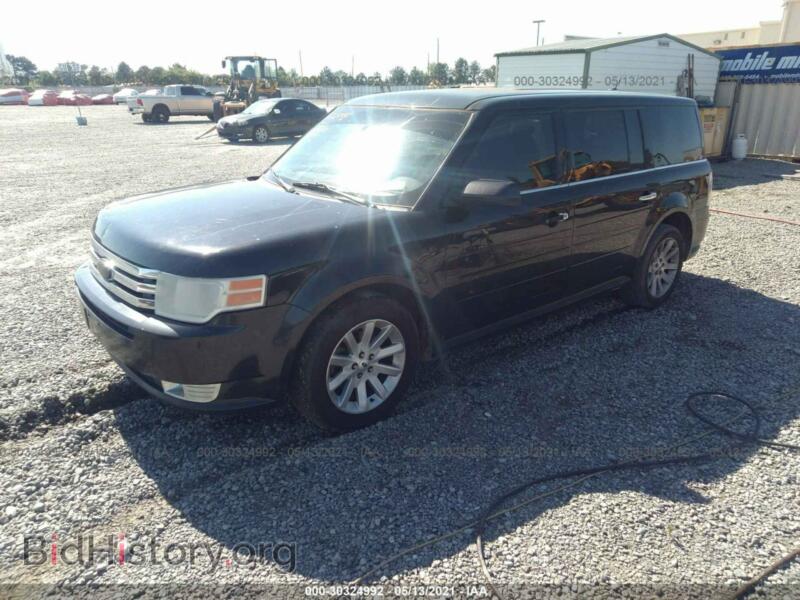 2011 Ford FLEX (VIN 2FMGK5CC7BBD32106) — photo 2 of 11