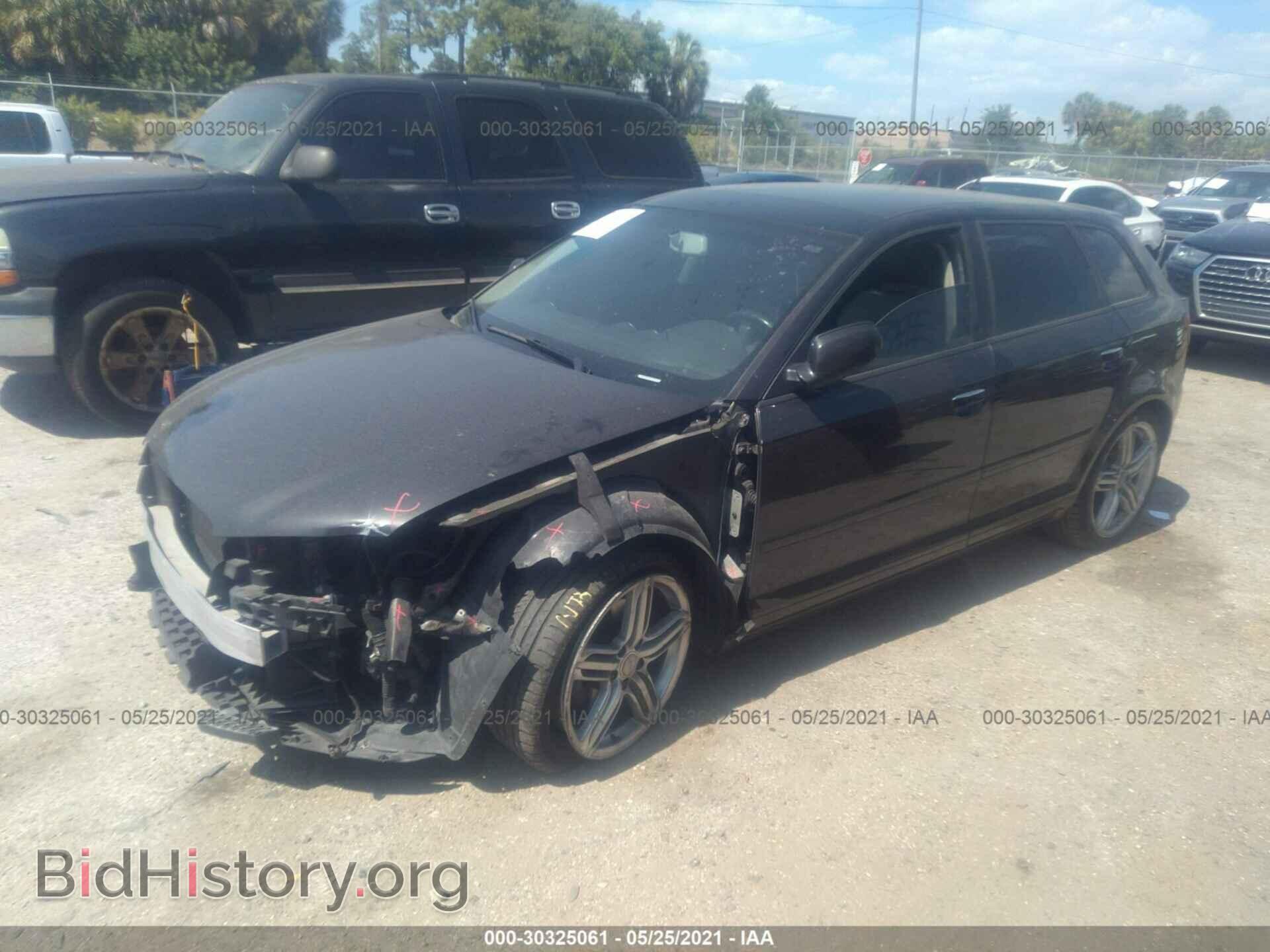 2012 AUDI A3 - VIN: WAUBEAFM1CA147529 - Фото 2