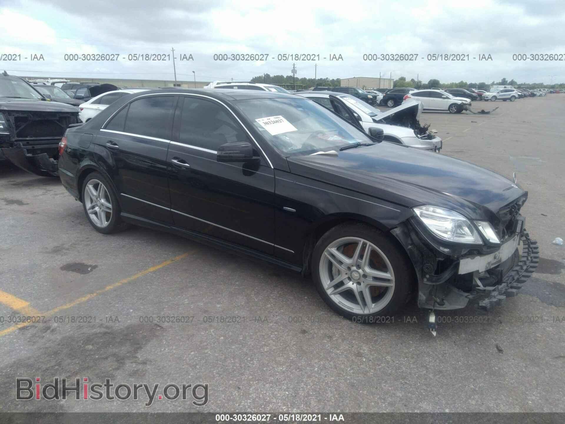 Photo WDDHF9BB4CA537284 - MERCEDES-BENZ E-CLASS 2012