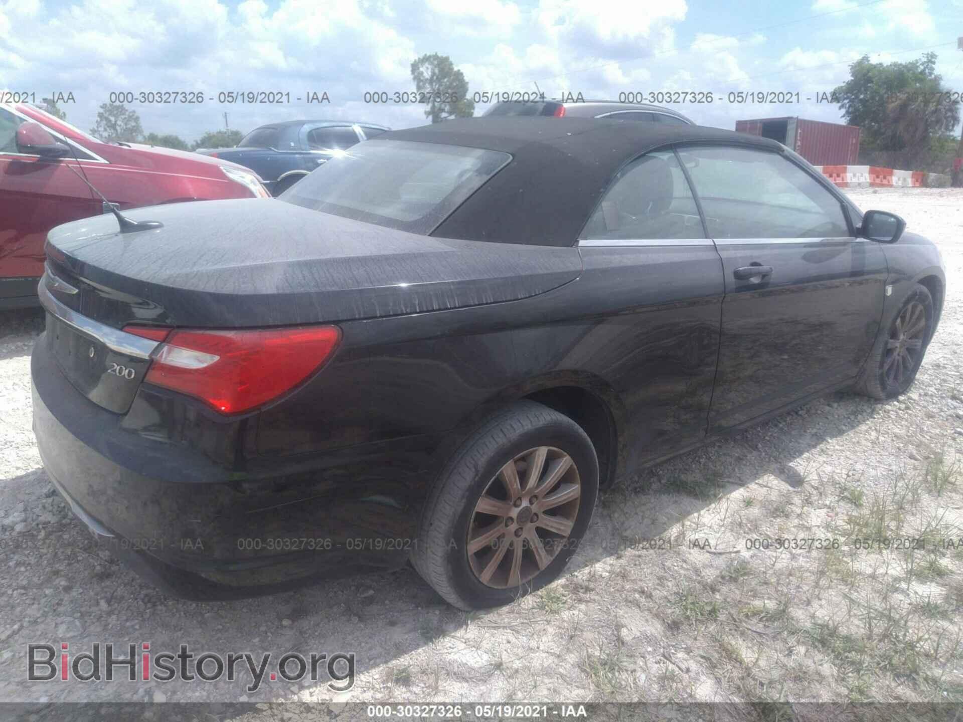2011 CHRYSLER 200 - VIN: 1C3BC2EBXBN542724 - Фото 4