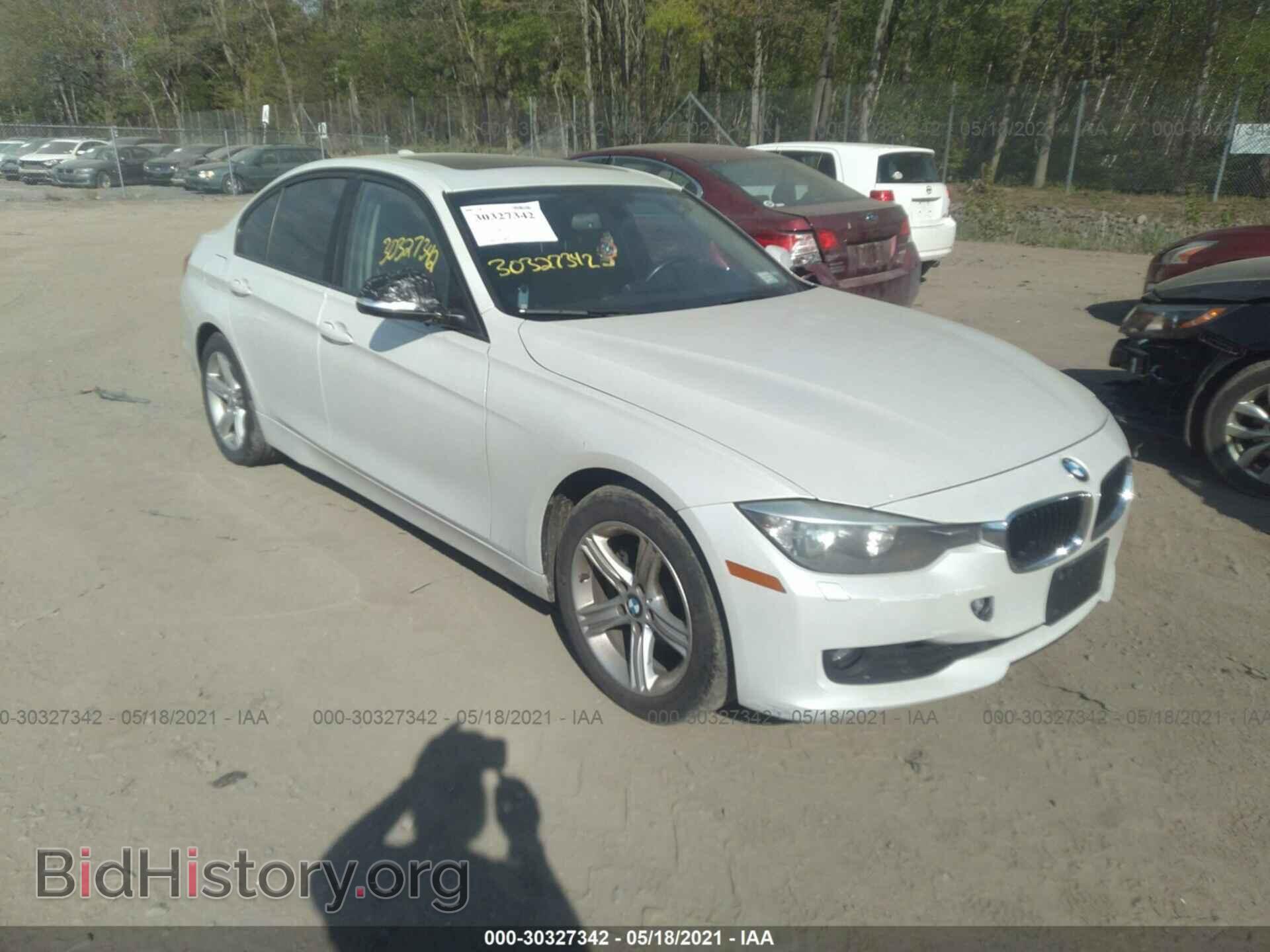 Photo WBA3B3C57DF539666 - BMW 3 SERIES 2013