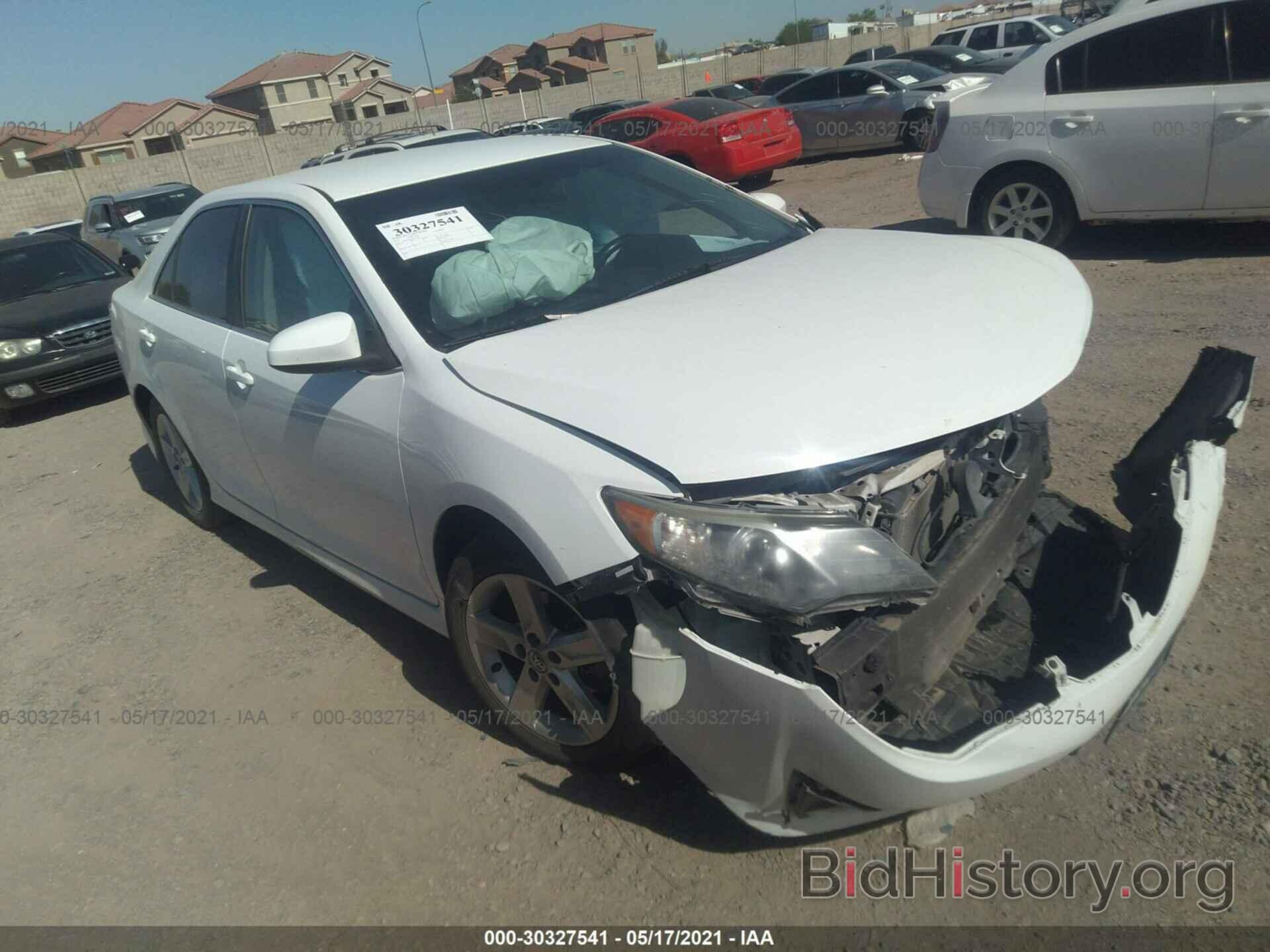 Photo 4T1BF1FK0EU370561 - TOYOTA CAMRY 2014