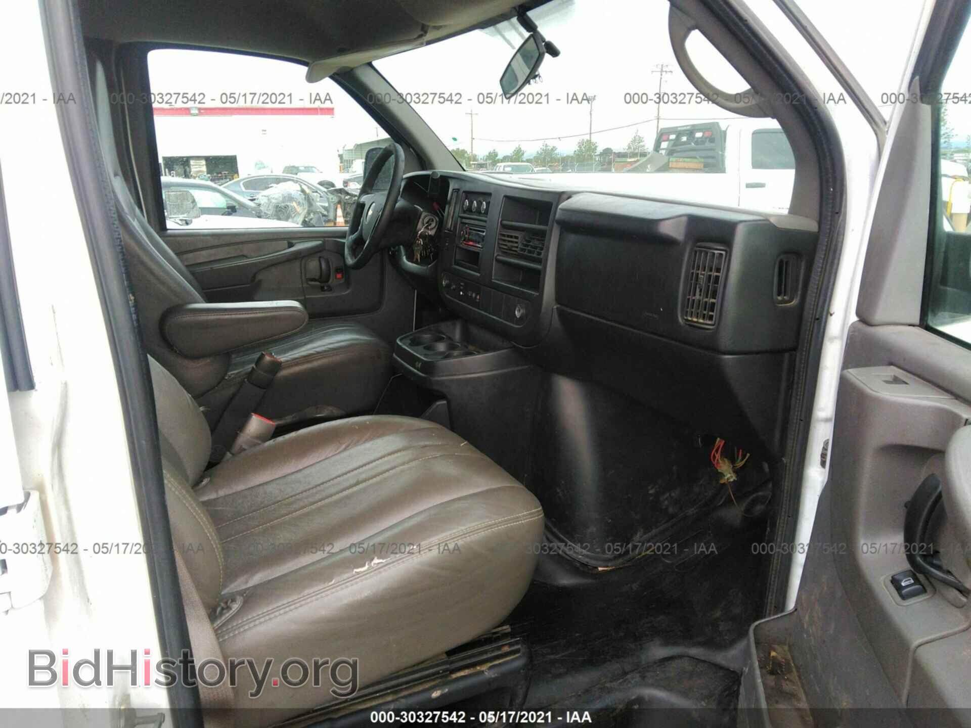 2014 CHEVROLET EXPRESS CARGO VAN - VIN: 1GCWGGFA4E1106158 - Photo 5