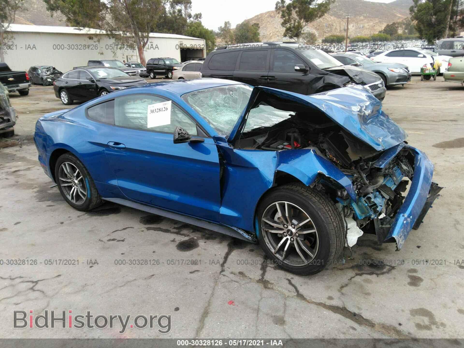 Photo 1FA6P8TH1H5277704 - FORD MUSTANG 2017