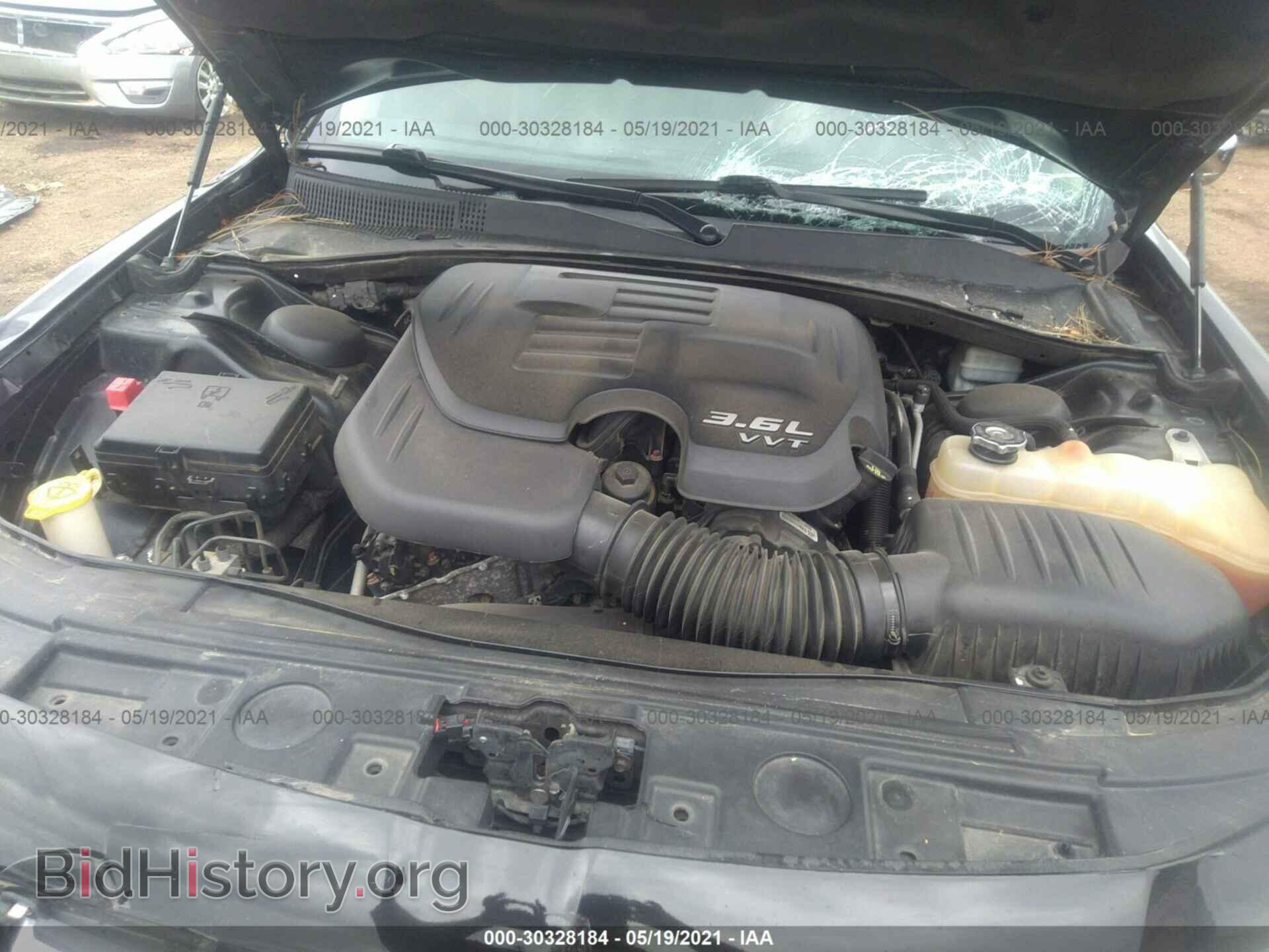 2013 CHRYSLER 300 - VIN: 2C3CCARGXDH533585 - Фото 10