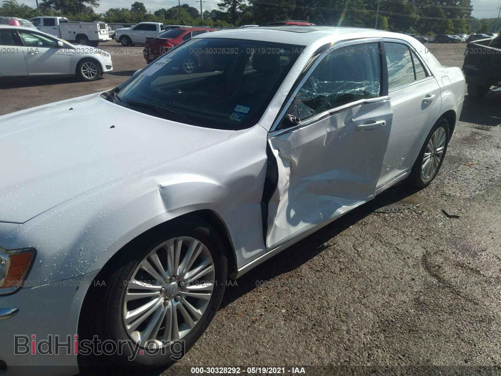 2013 CHRYSLER 300 - VIN: 2C3CCARG9DH556842 - Фото 6