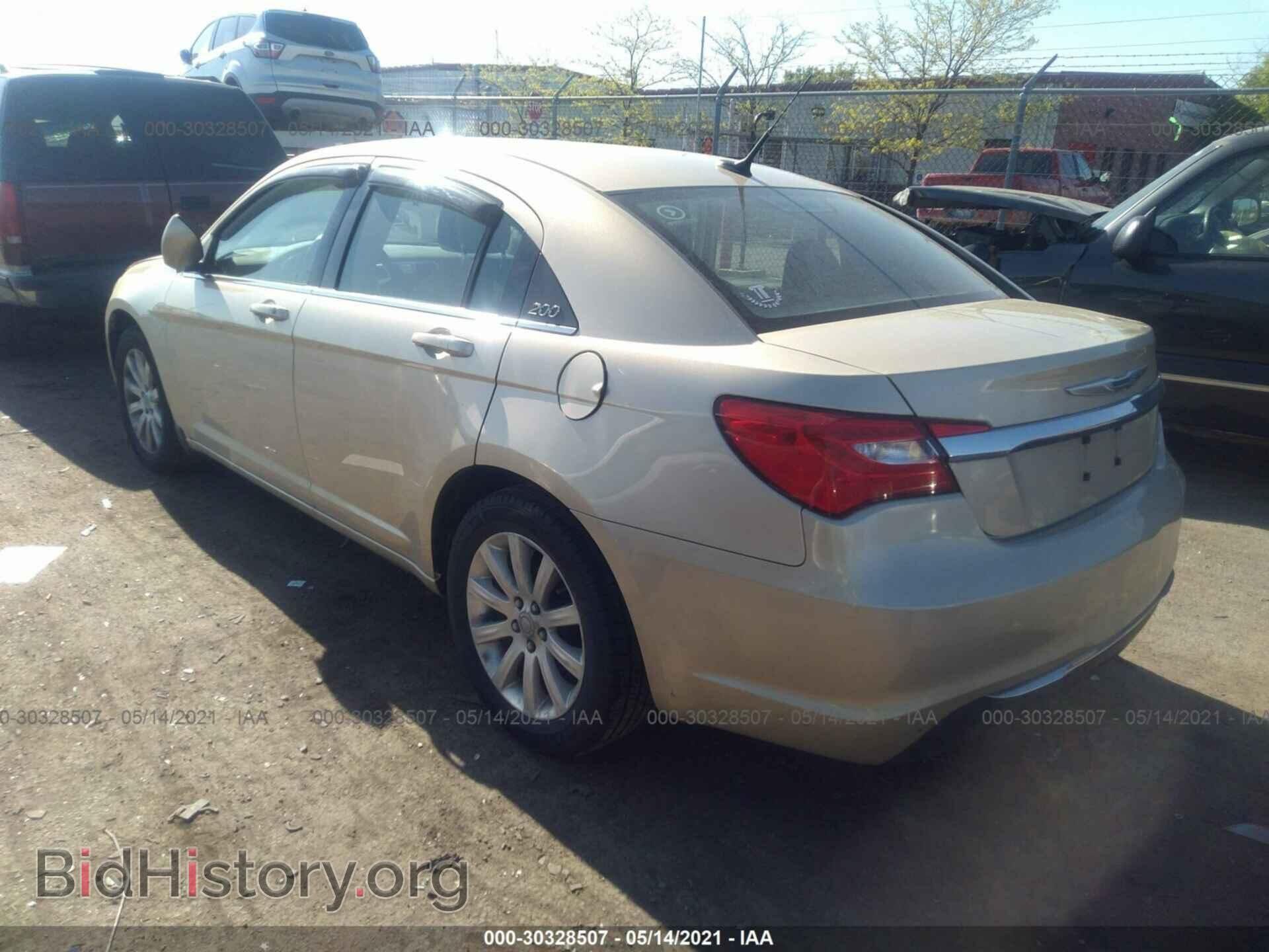 2011 CHRYSLER 200 - VIN: 1C3BC1FB2BN522749 - Photo 3