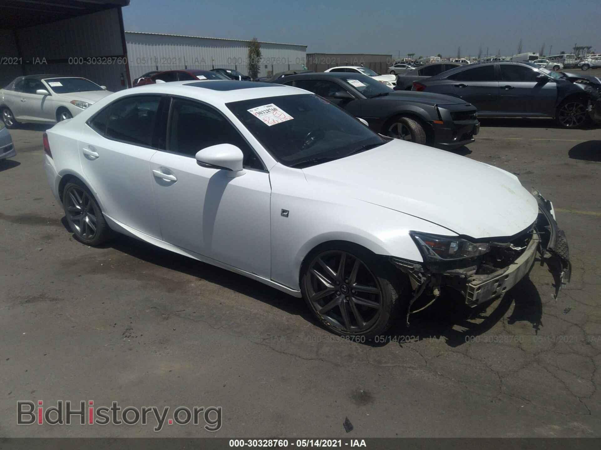 Photo JTHBA1D23H5040593 - LEXUS IS 2017