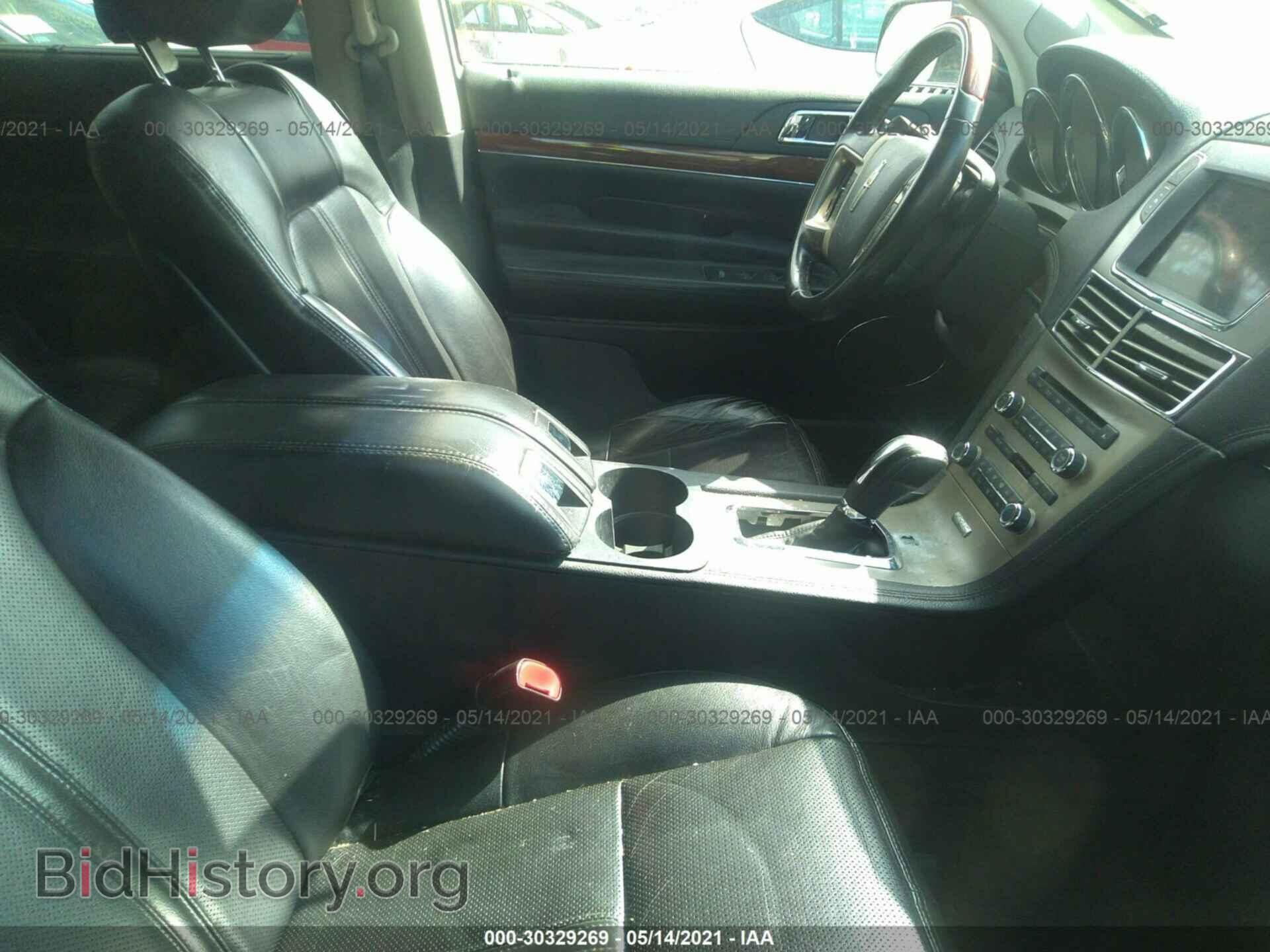 2012 LINCOLN MKT - VIN: 2LMHJ5ATXCBL54441 - Фото 5