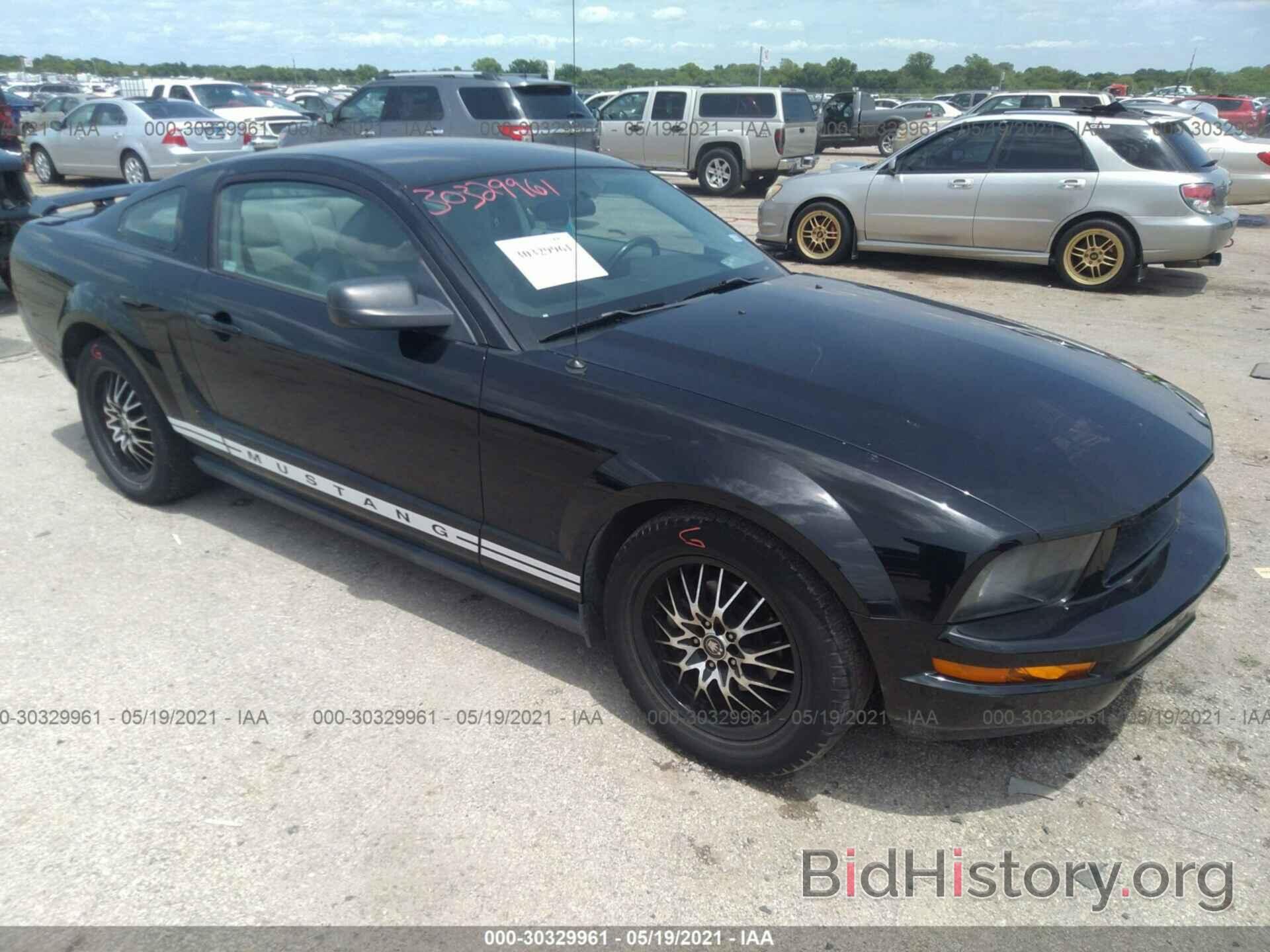 Photo 1ZVFT80N865207529 - FORD MUSTANG 2006