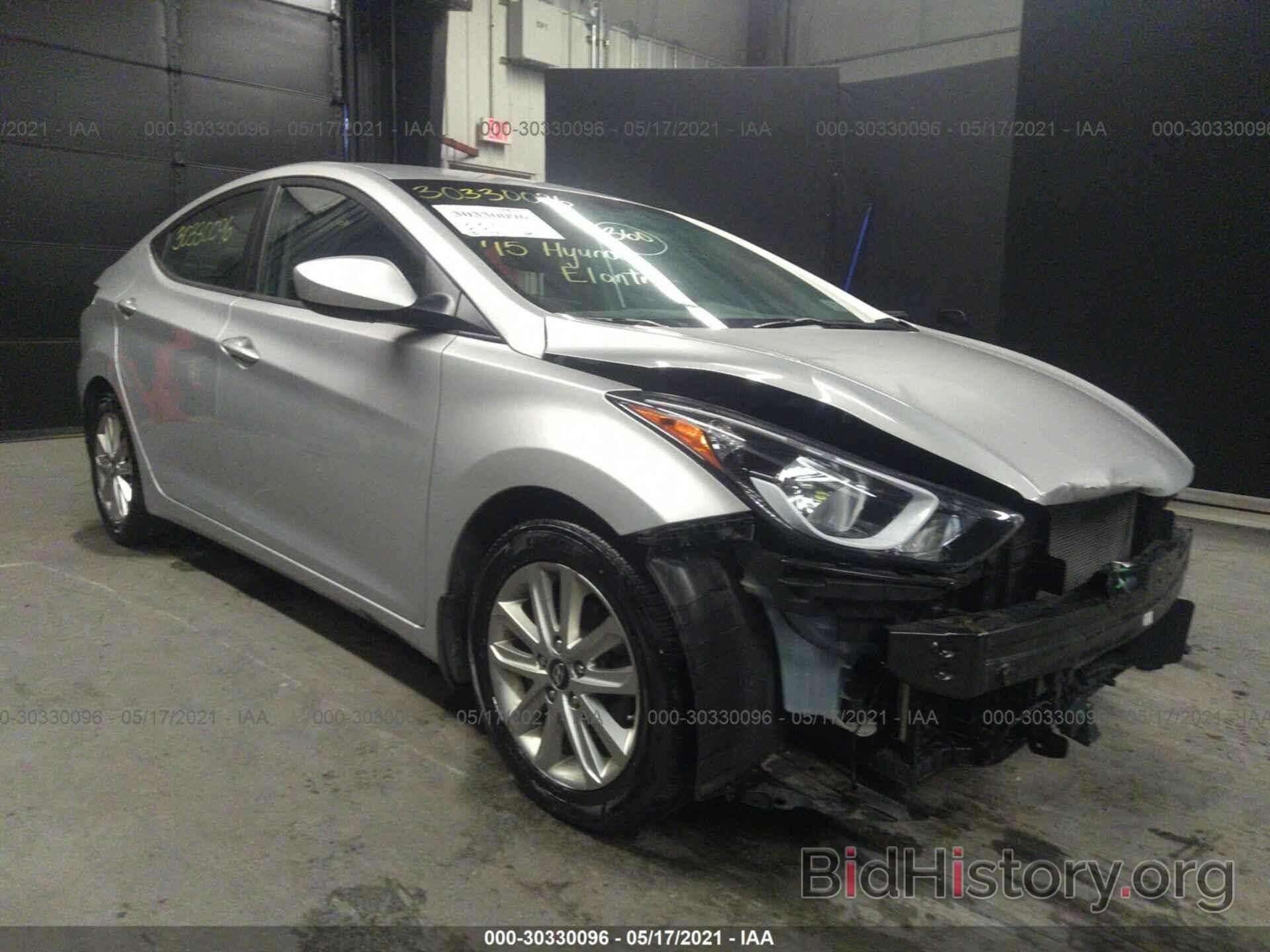 Photo KMHDH4AE0FU382636 - HYUNDAI ELANTRA 2015