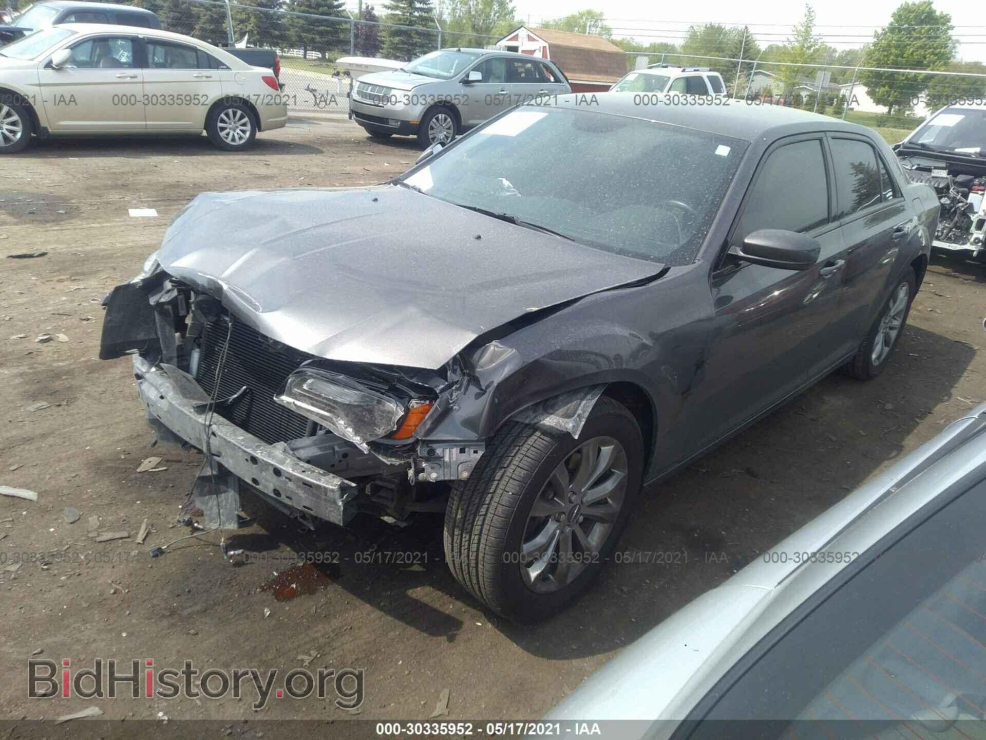 2014 CHRYSLER 300 - VIN: 2C3CCAGG8EH374456 - Фото 2
